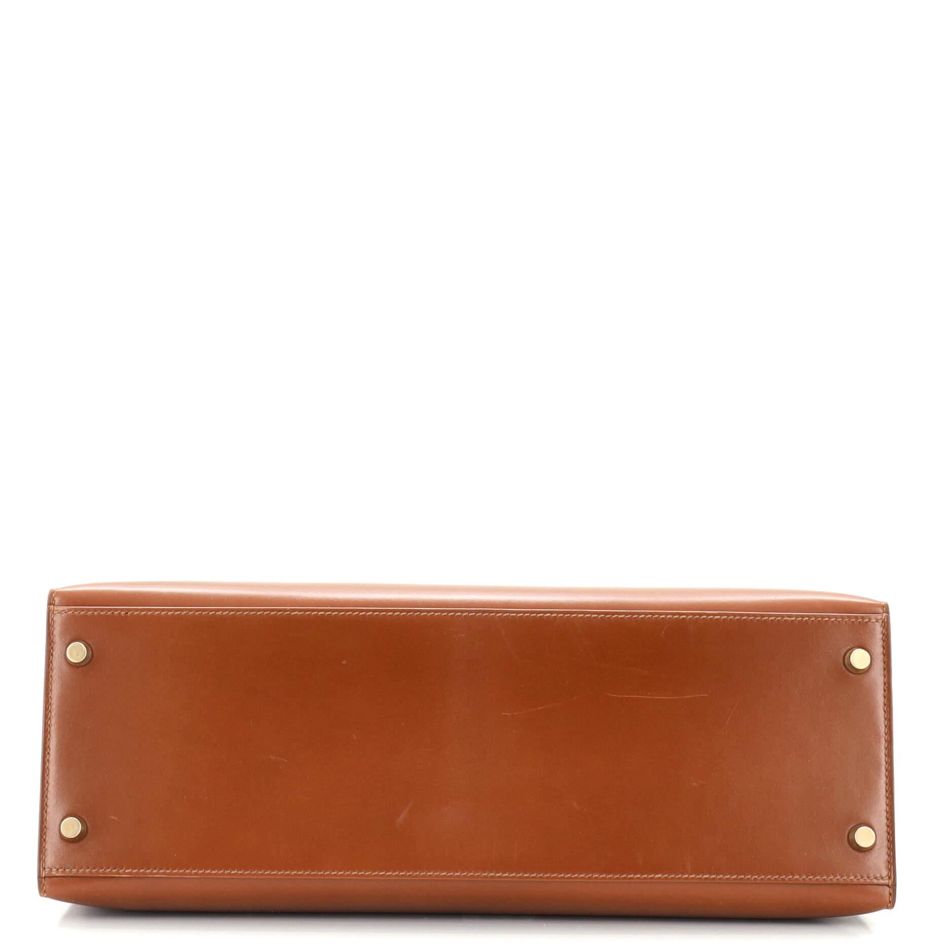 Hermes Kelly Handbag Fauve Box Calf with Gold Hardware 35 In Good Condition In NY, NY