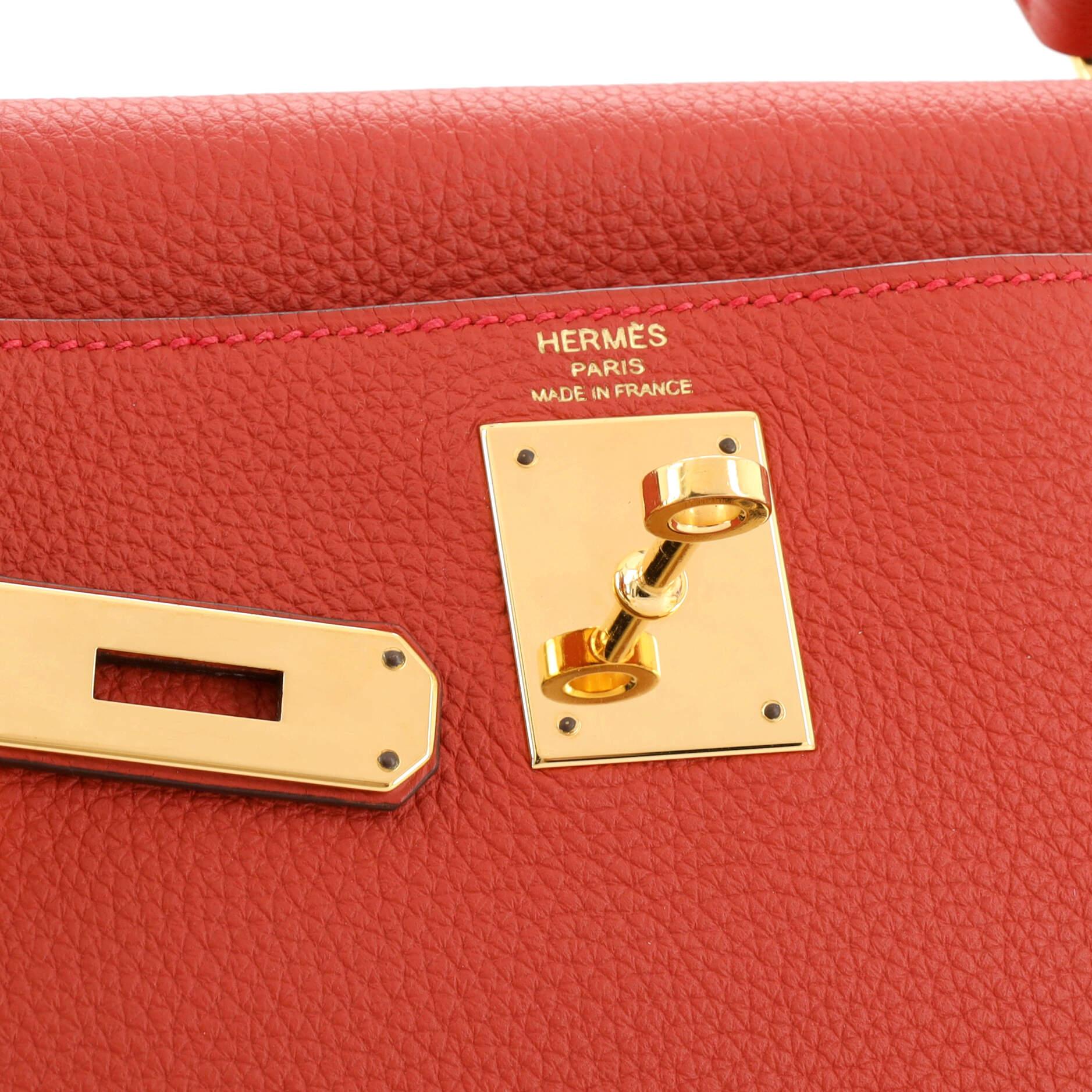 Hermes Kelly Handbag Geranium Togo with Gold Hardware 28 For Sale 4
