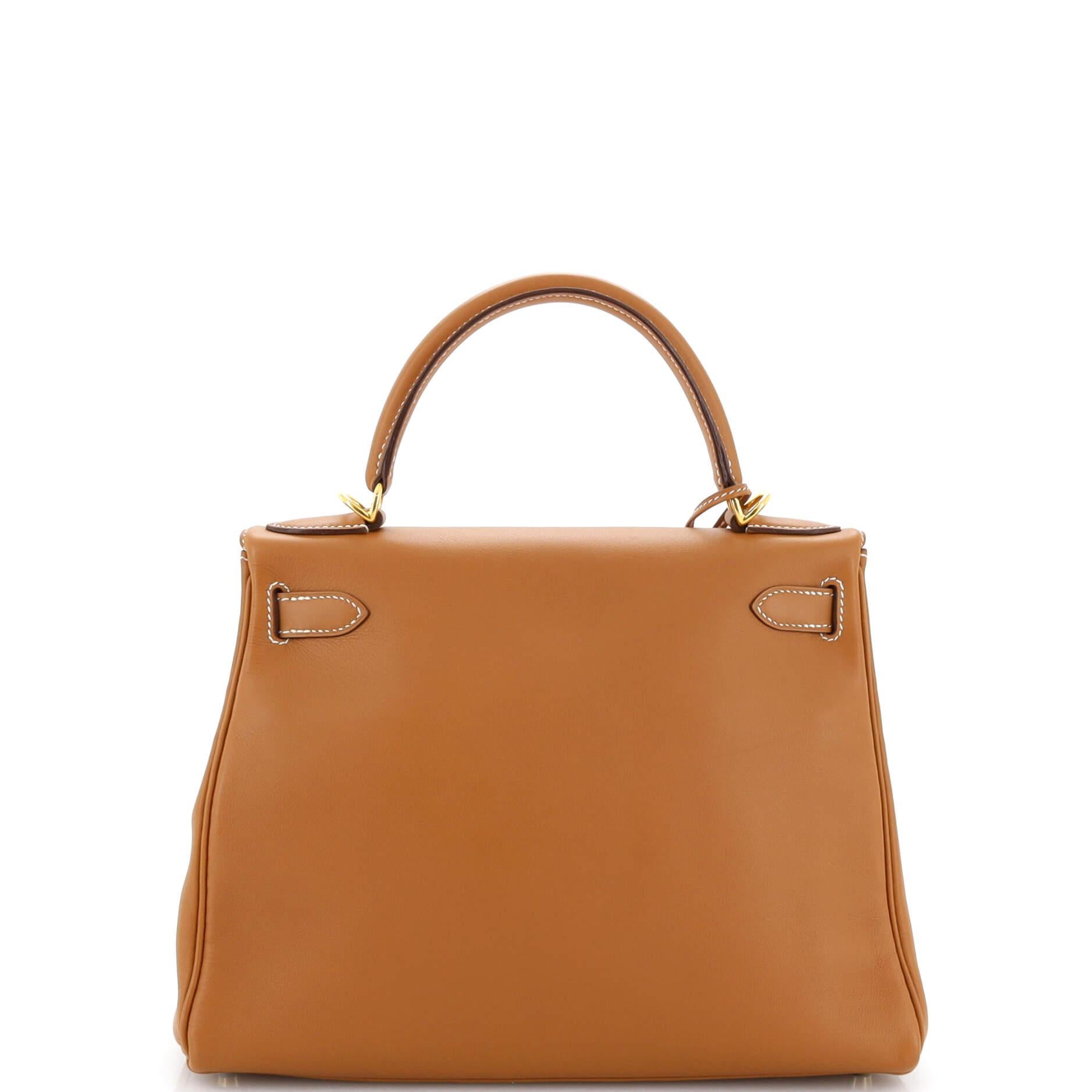 Hermes Kelly Handbag Gold Swift with Gold Hardware 28 In Good Condition In NY, NY