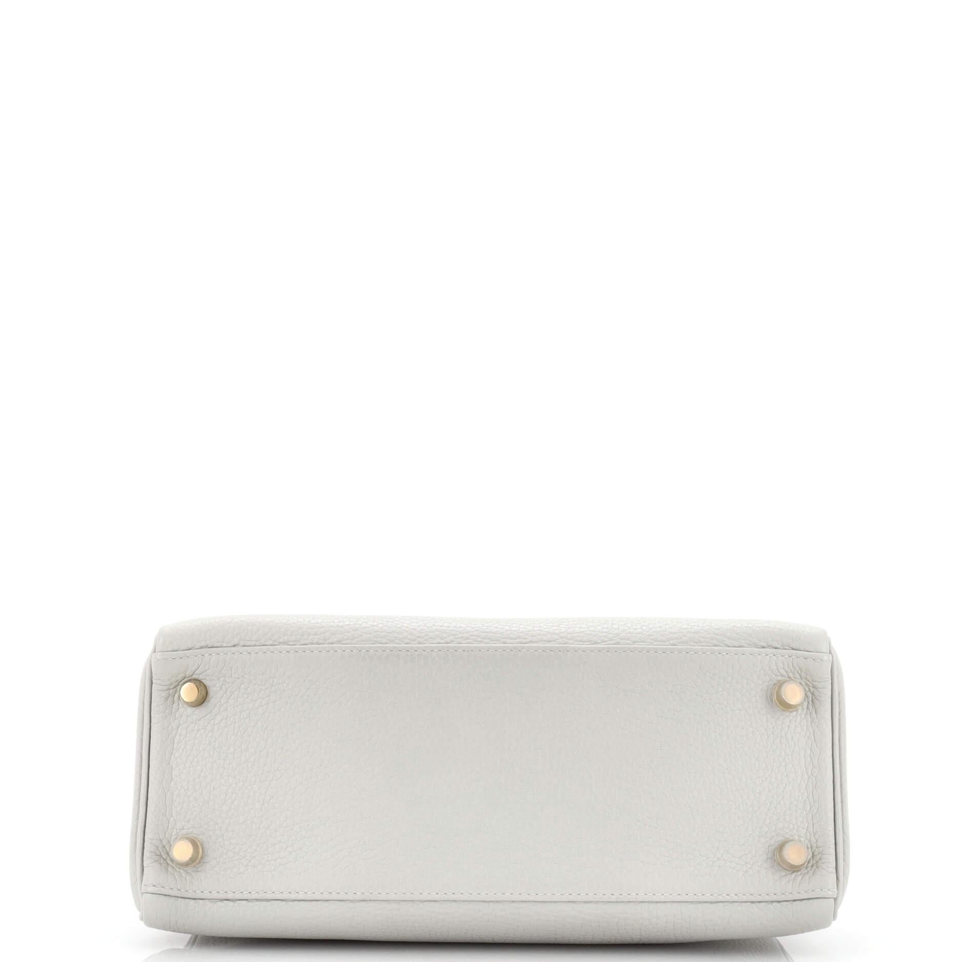 Hermes Kelly Handbag Grey Clemence with Gold Hardware 28 For Sale 1