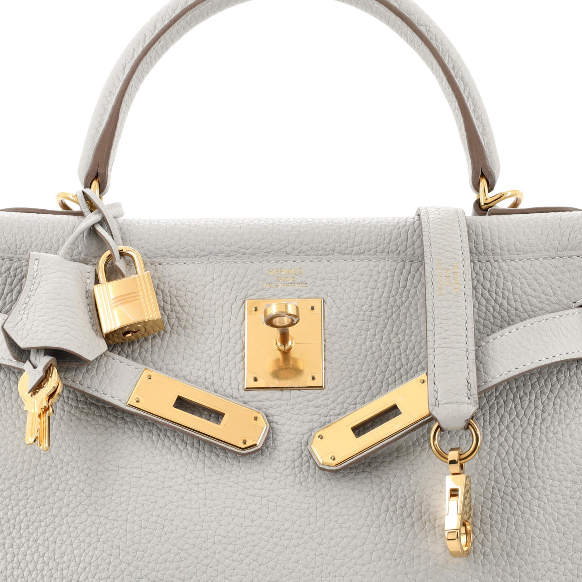 Hermes Kelly Handbag Grey Clemence with Gold Hardware 28 For Sale 3