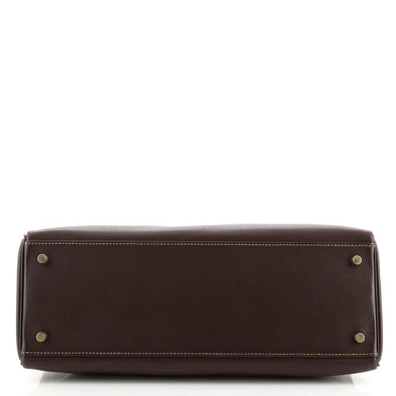 Hermes Kelly Handbag Havane Gulliver with Gold Hardware 35 In Fair Condition In NY, NY