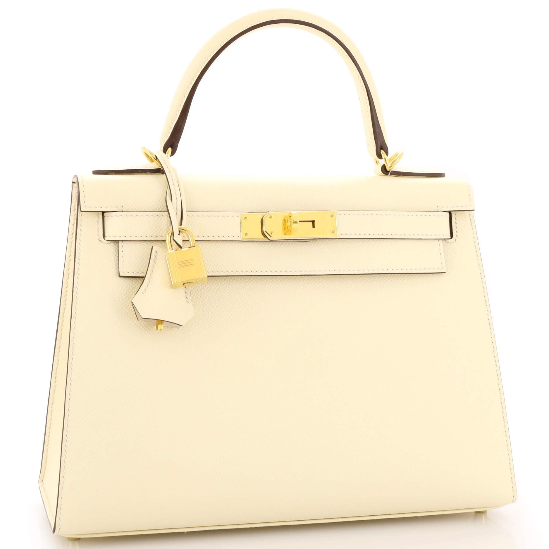 Hermes Kelly Handbag Light Epsom with Gold Hardware 28 In Good Condition In NY, NY