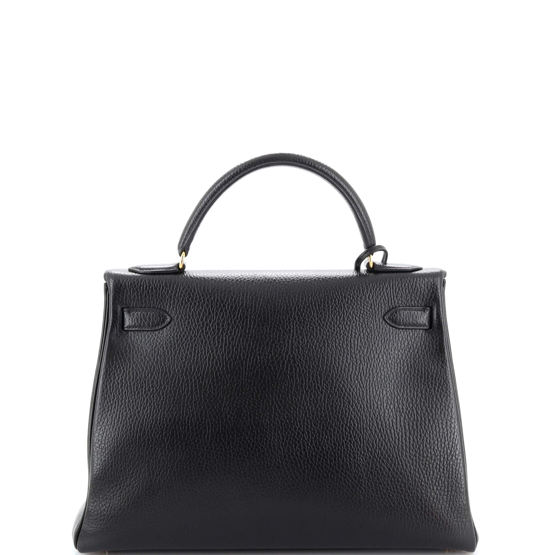 Hermes Kelly Handbag Noir Ardennes with Gold Hardware 32 In Fair Condition For Sale In NY, NY