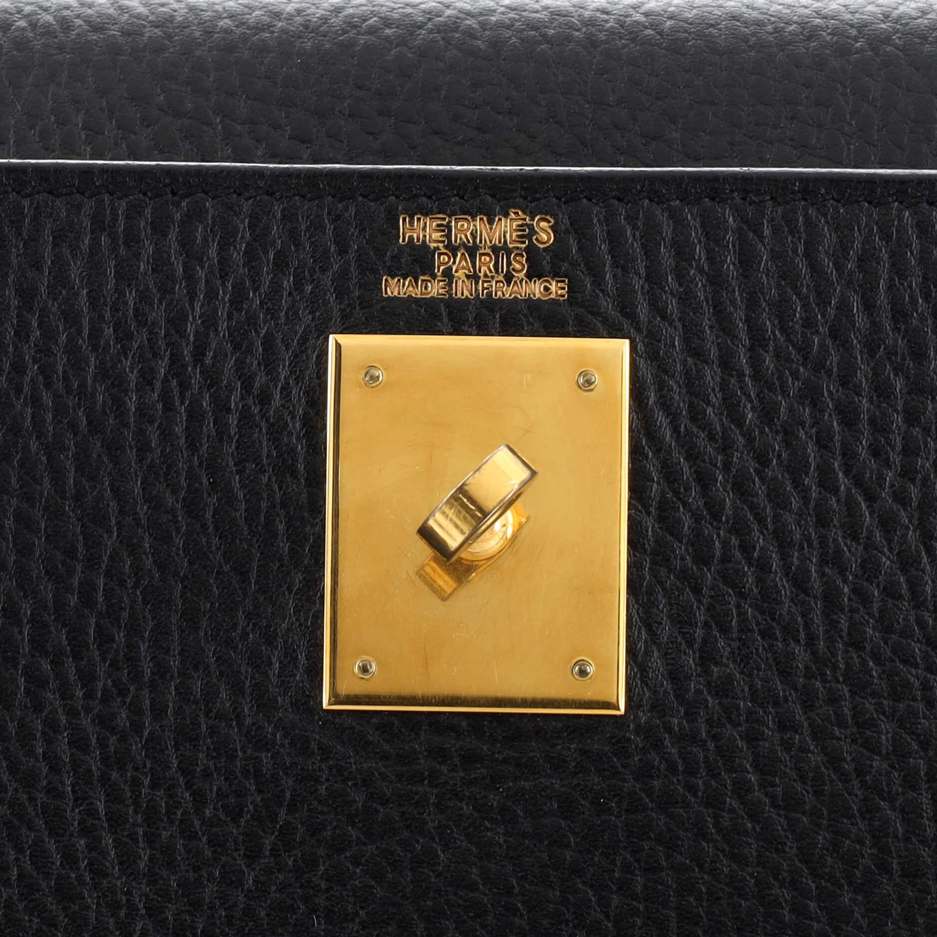 Hermes Kelly Handbag Noir Ardennes with Gold Hardware 32 For Sale 4