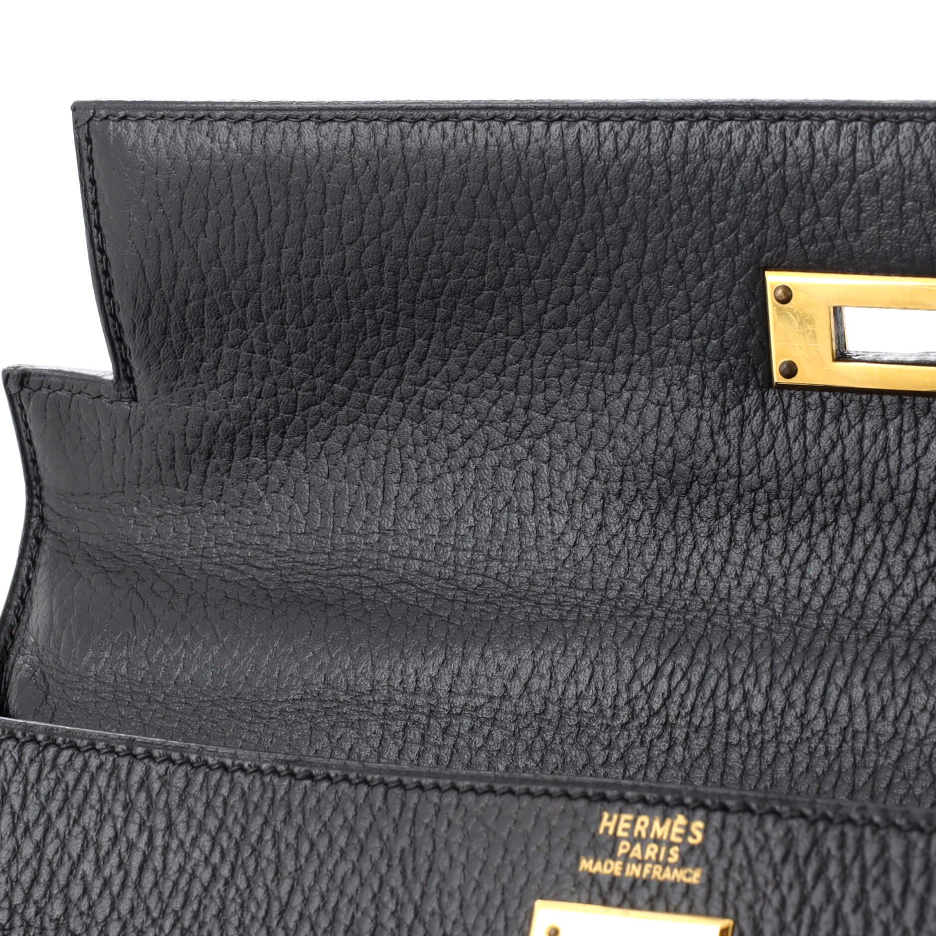 Hermes Kelly Handbag Noir Ardennes with Gold Hardware 32 For Sale 4