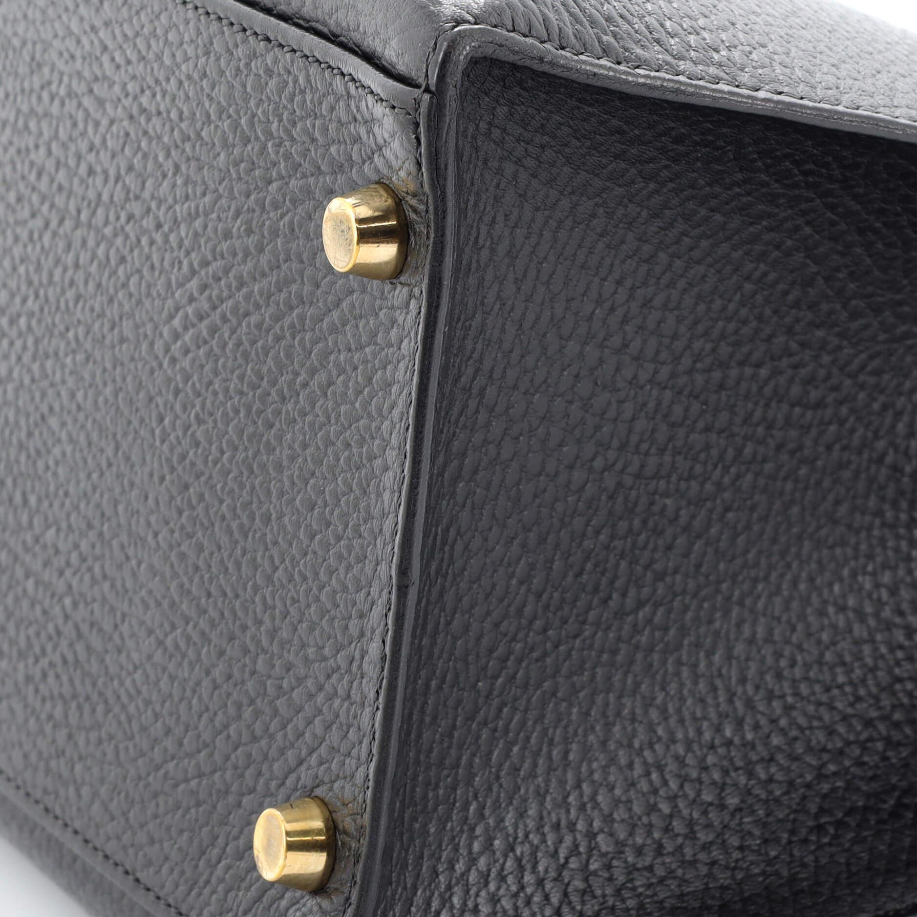 Hermes Kelly Handbag Noir Ardennes with Gold Hardware 35 For Sale 6