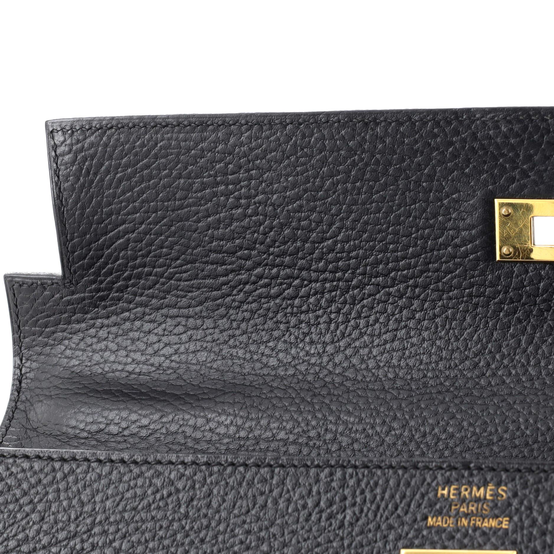 Hermes Kelly Handbag Noir Ardennes with Gold Hardware 35 For Sale 7