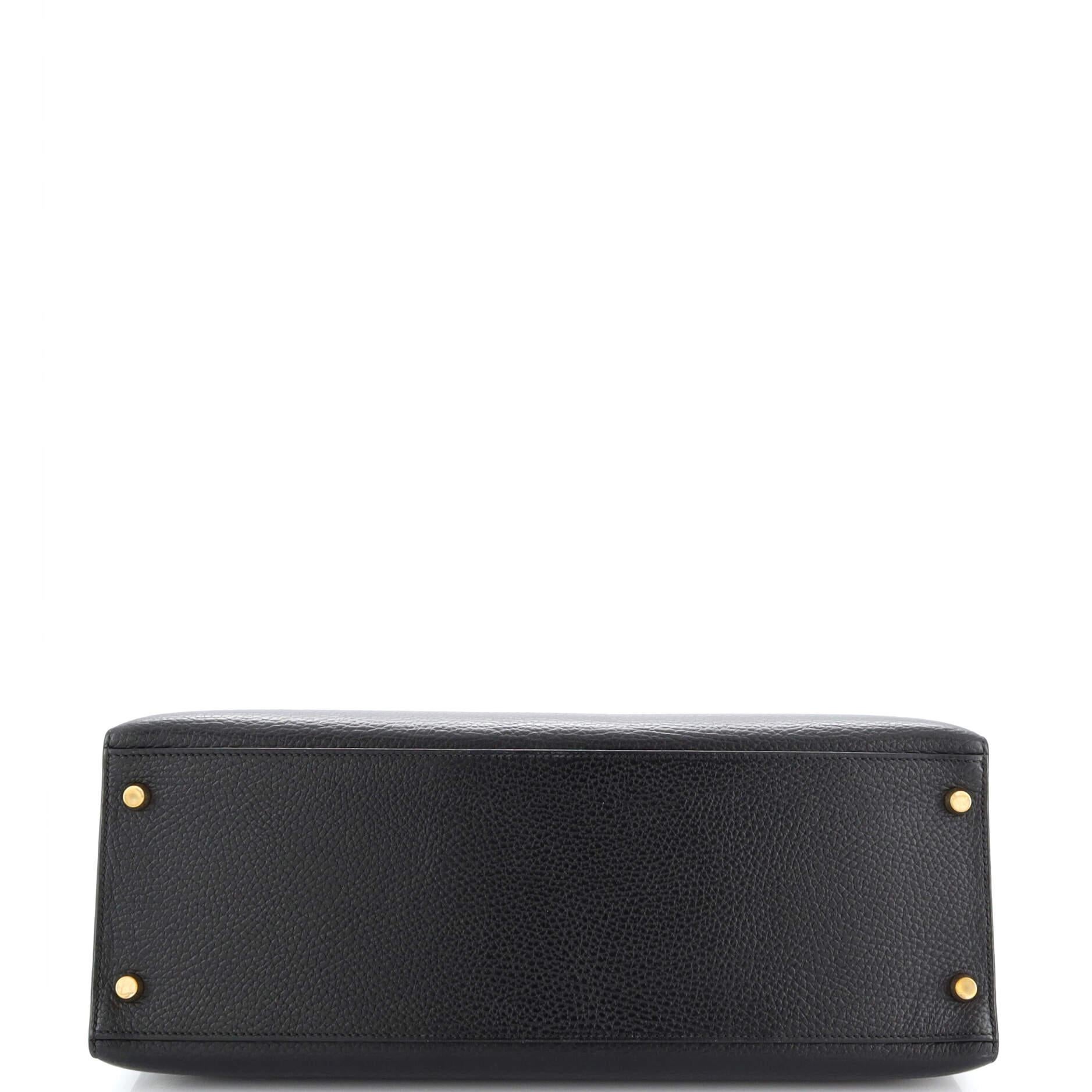 Women's or Men's Hermes Kelly Handbag Noir Ardennes with Gold Hardware 35 For Sale