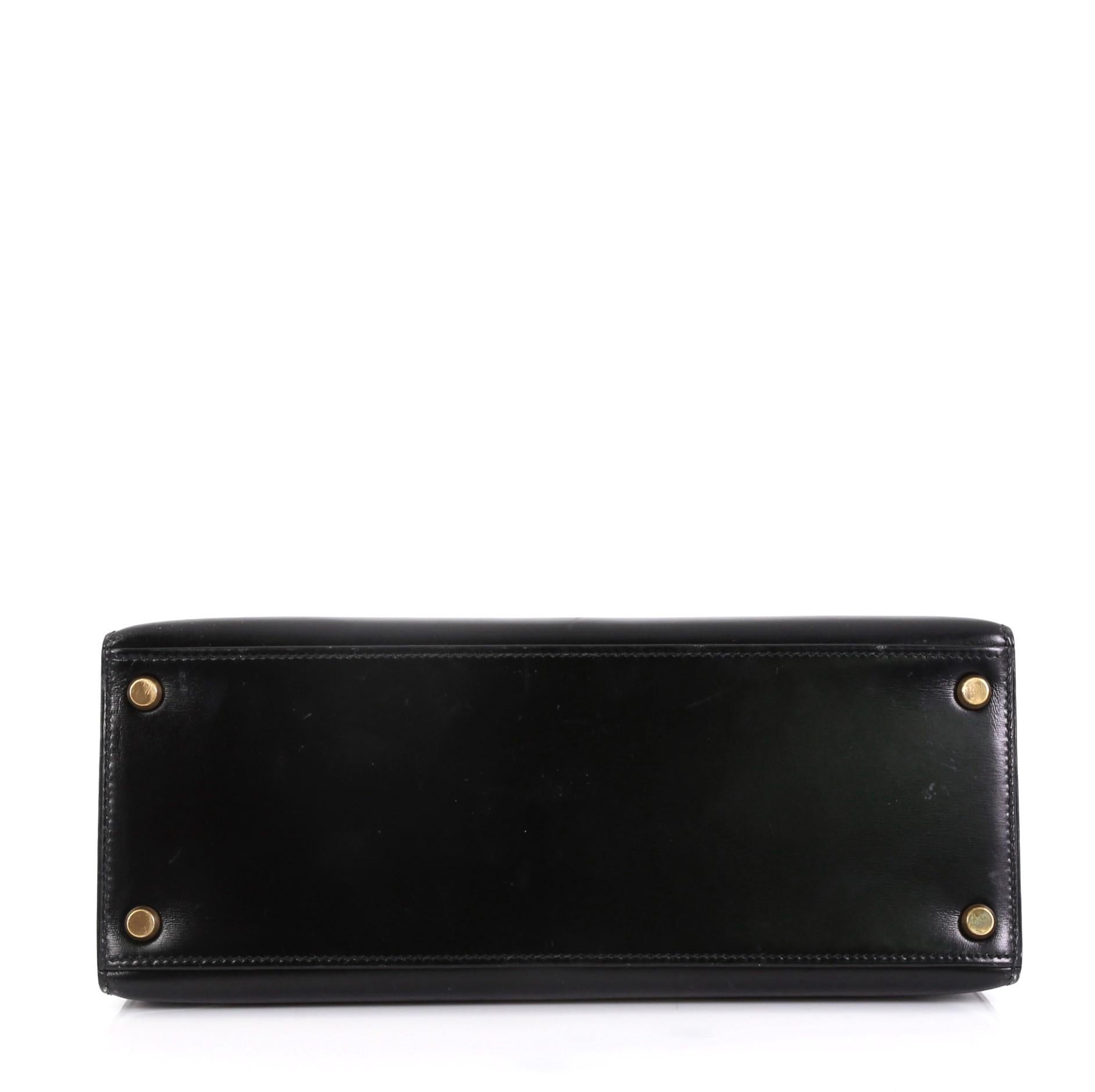 Hermes Kelly Handbag Noir Box Calf with Gold Hardware 28 In Good Condition In NY, NY