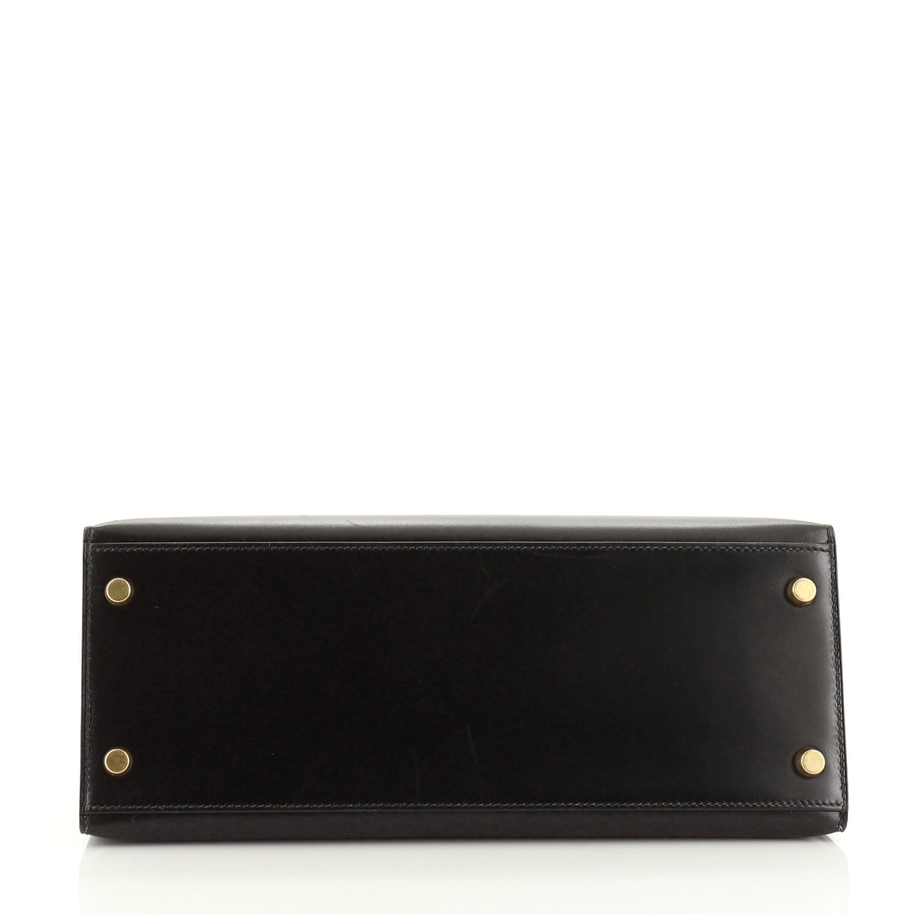 Hermes Kelly Handbag Noir Box Calf with Gold Hardware 28 In Good Condition In NY, NY
