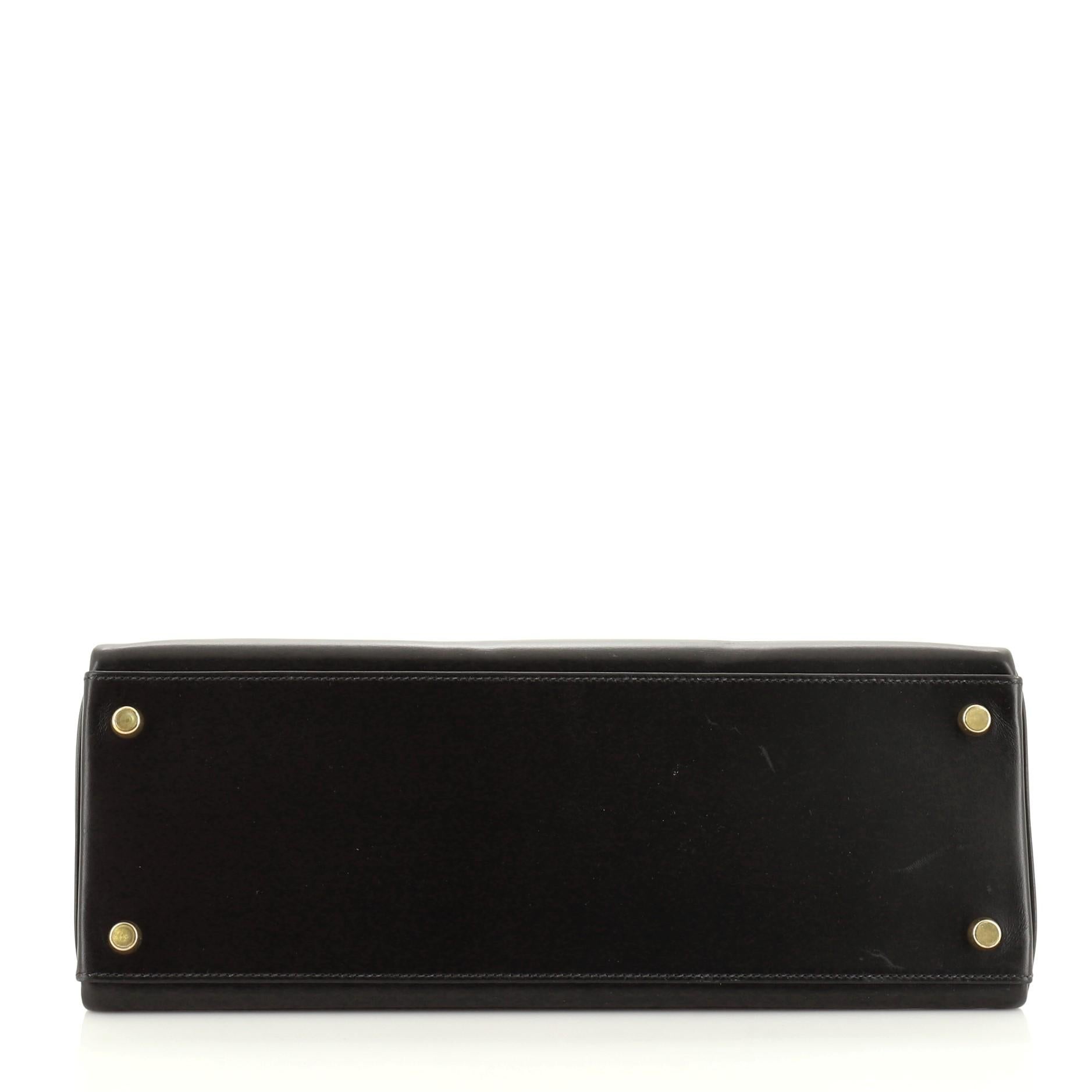 Hermes Kelly Handbag Noir Box Calf with Gold Hardware 32 In Good Condition In NY, NY
