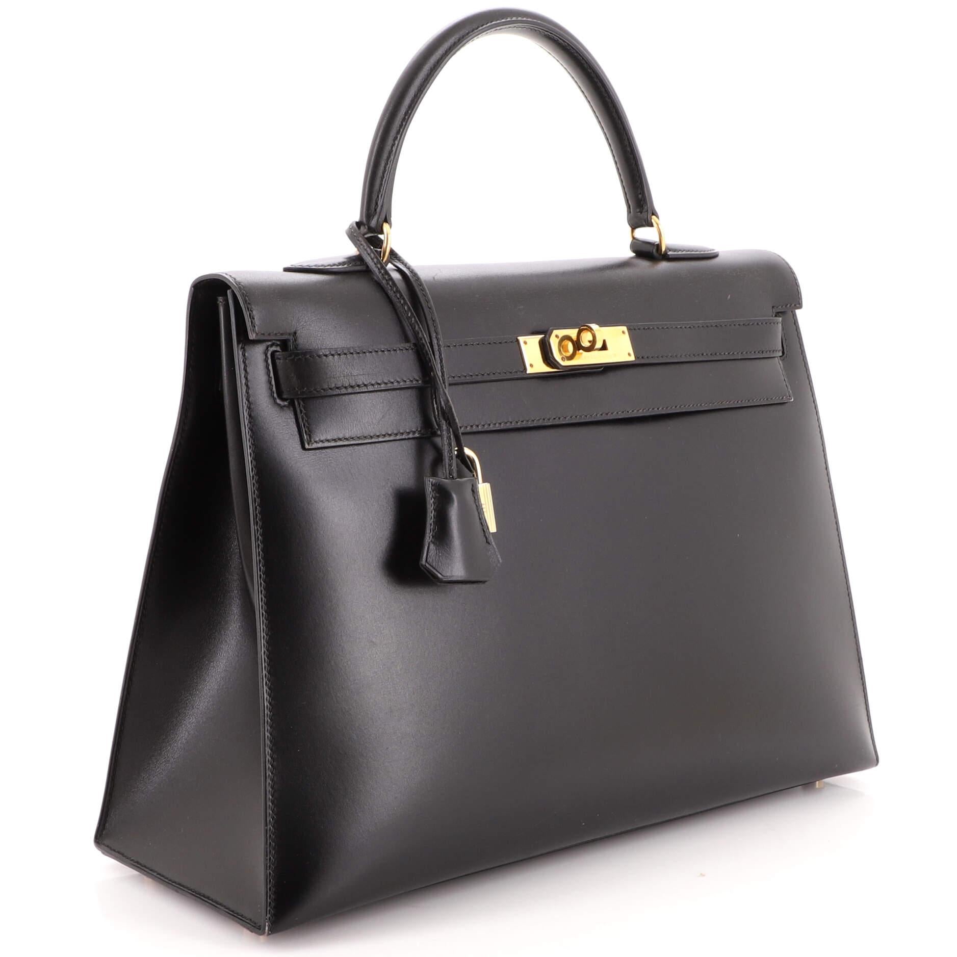 Hermes Kelly Handbag Noir Box Calf with Gold Hardware 35 In Good Condition For Sale In NY, NY