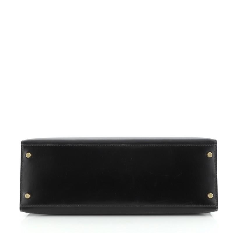 Hermes Kelly Handbag Noir Box Calf with Gold Hardware 35 In Good Condition In NY, NY