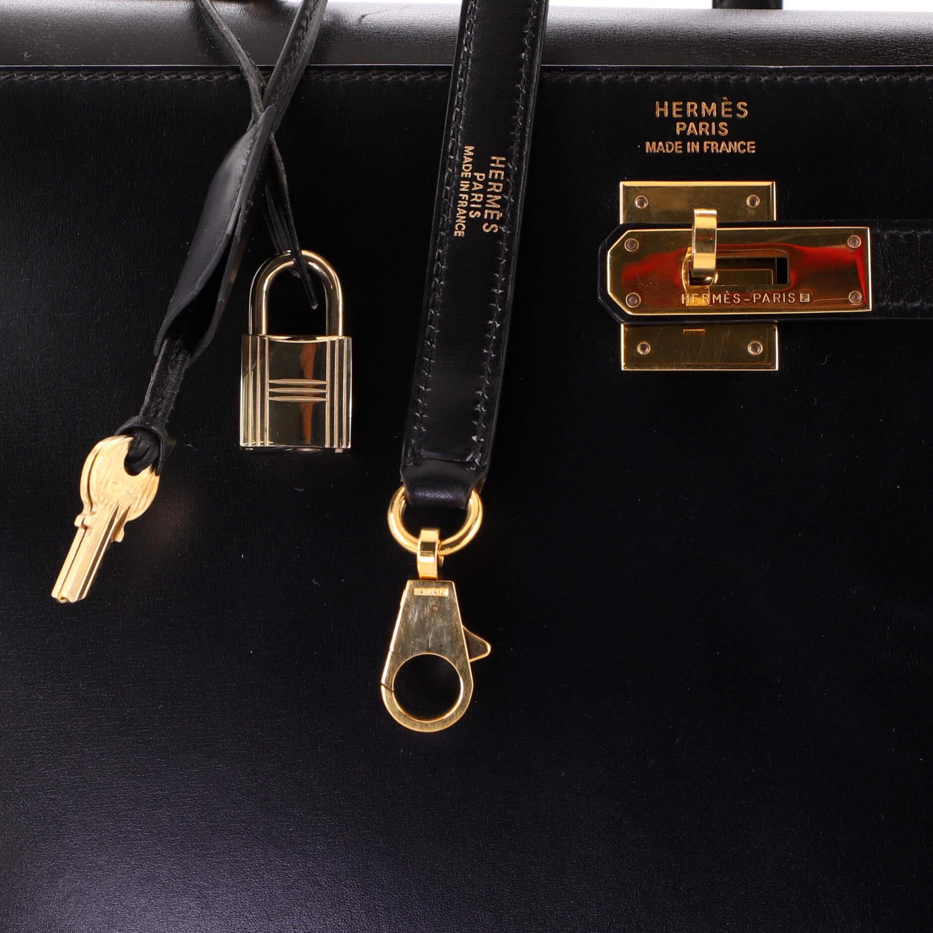 Hermes Kelly Handbag Noir Box Calf with Gold Hardware 35 For Sale 3