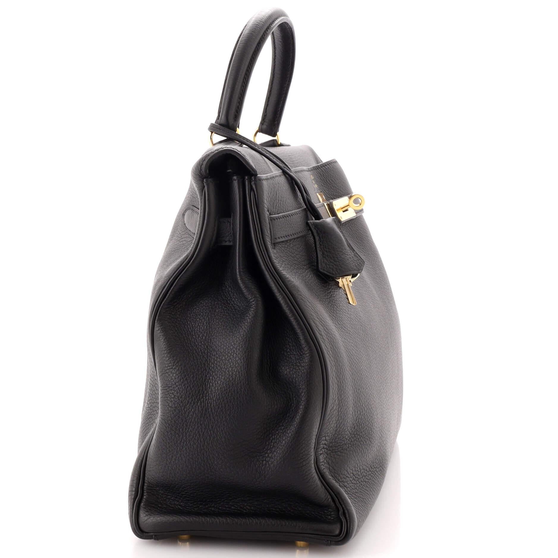 Hermes Kelly Handbag Noir Clemence with Gold Hardware 35 For Sale 5