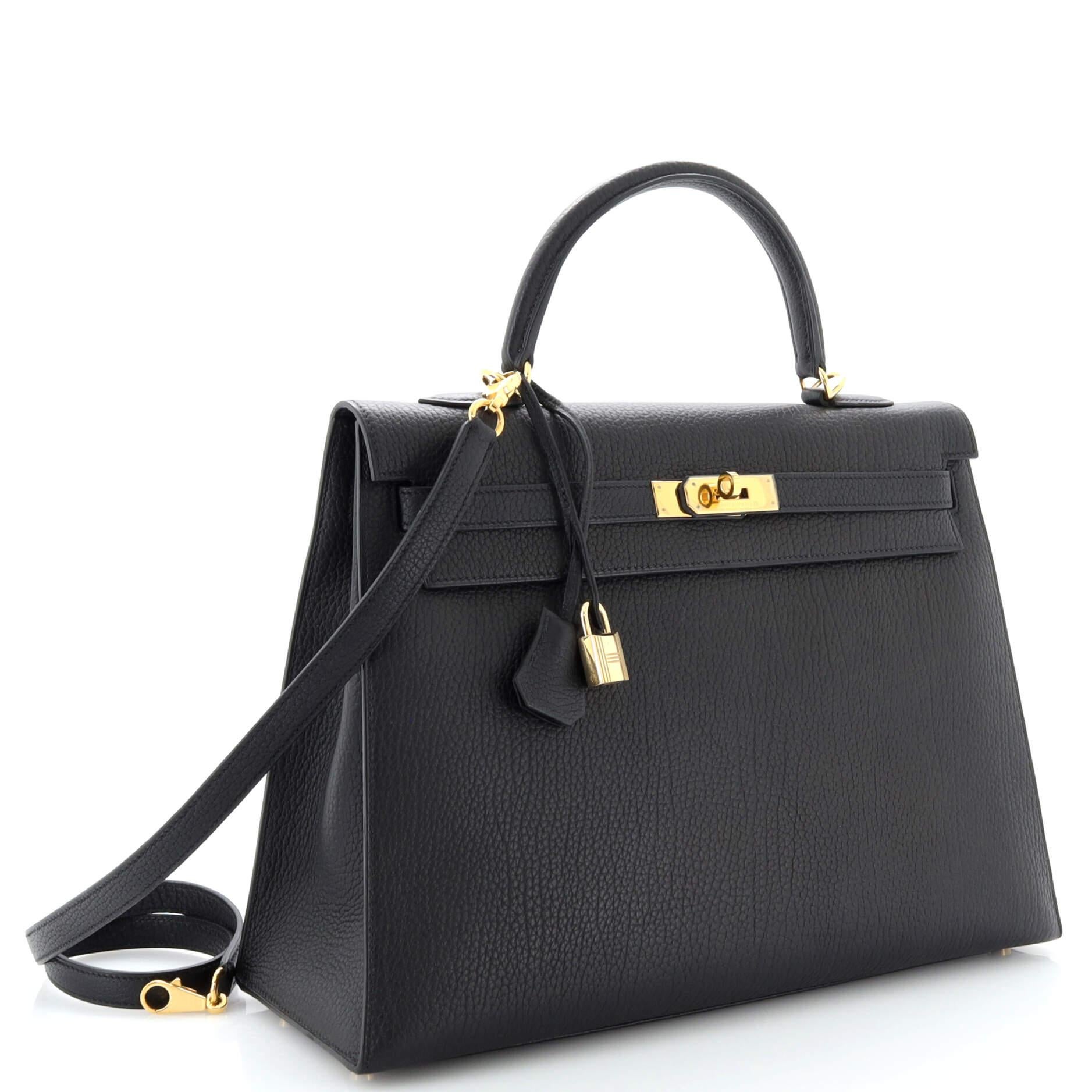 Hermes Kelly Handbag Noir Fjord with Gold Hardware 35 In Good Condition In NY, NY