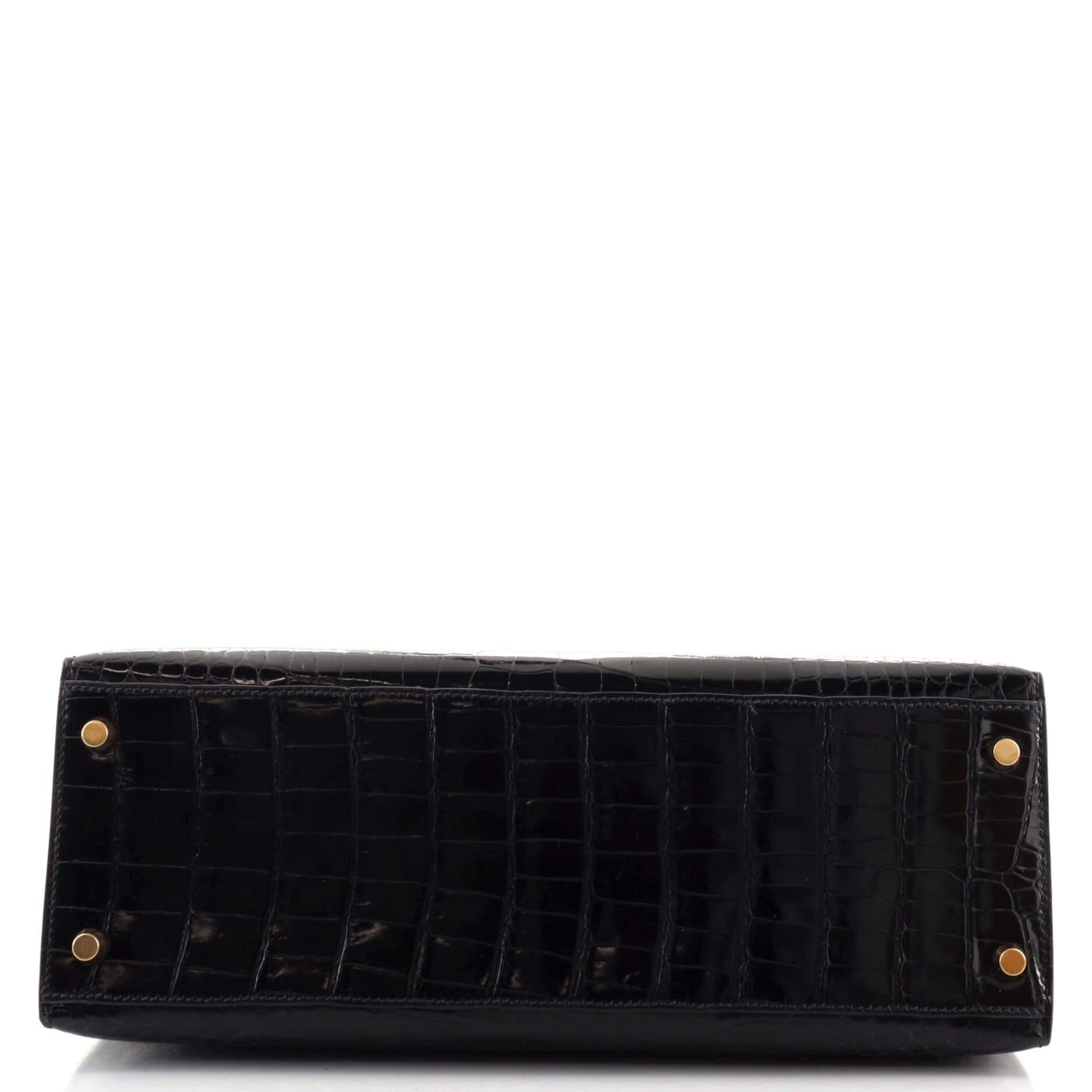 Hermes Kelly Handbag Noir Shiny Porosus Crocodile with Gold Hardware 32 In Good Condition In NY, NY