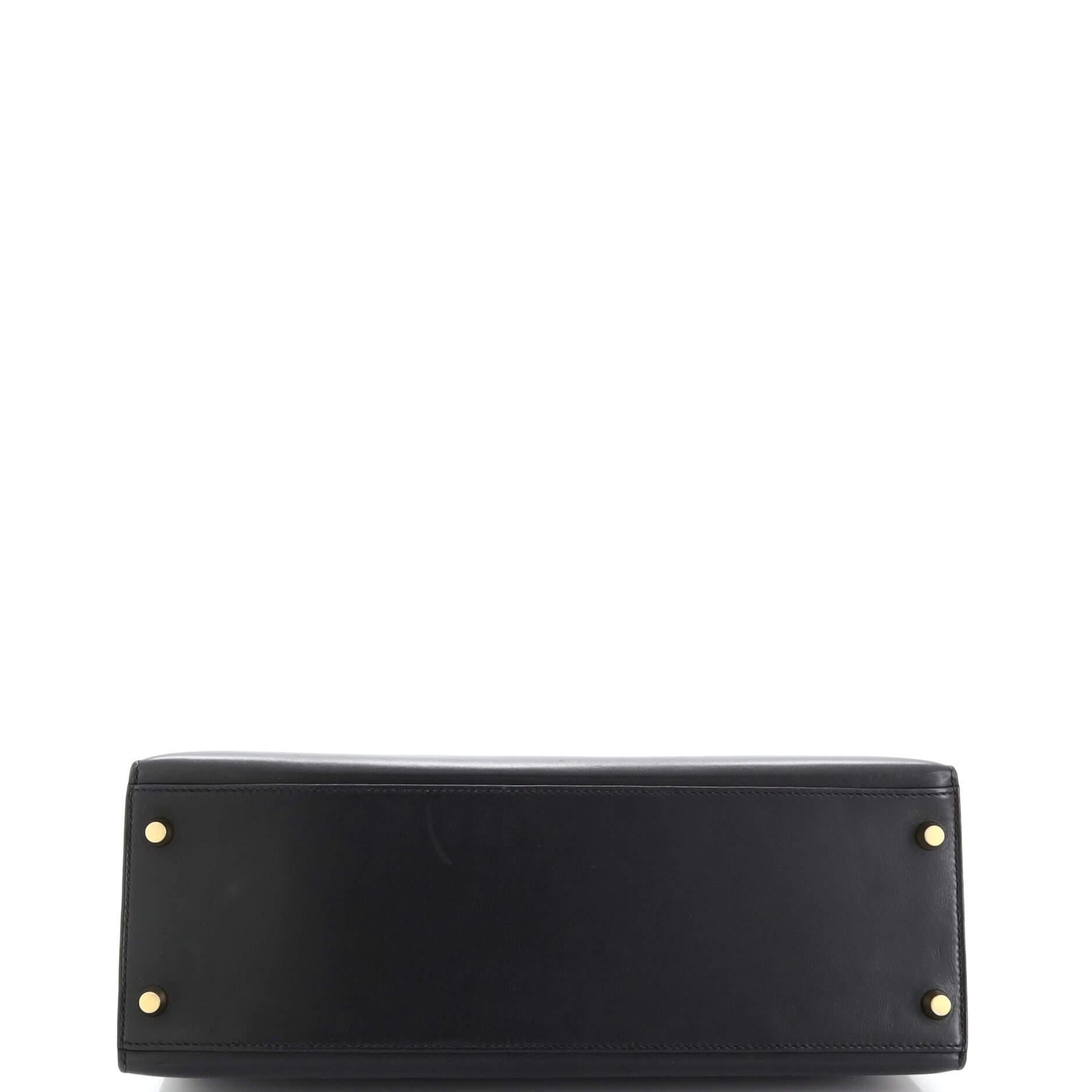 Hermes Kelly Handbag Noir Tadelakt with Gold Hardware 32 For Sale 1