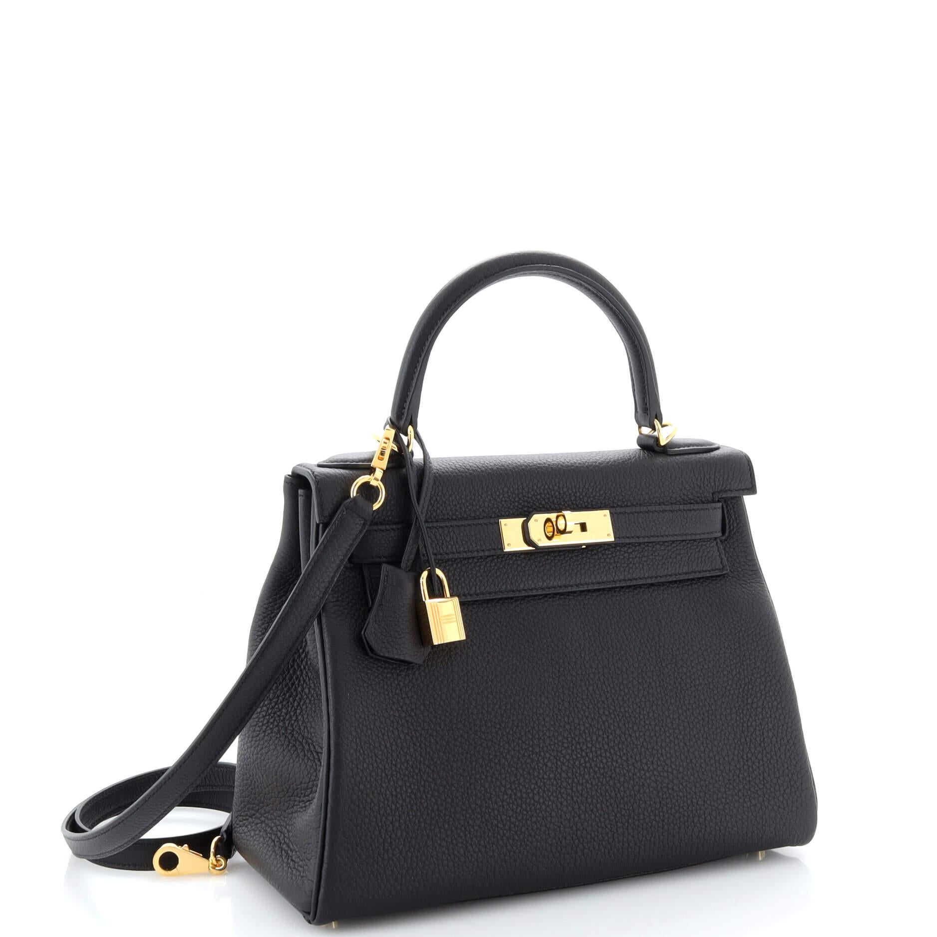 Hermes Kelly Handbag Noir Togo with Gold Hardware 28 In Good Condition In NY, NY