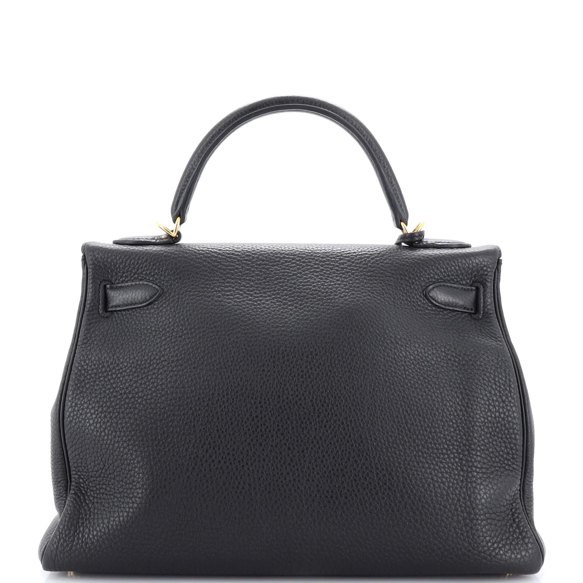 Hermes Kelly Handbag Noir Togo with Gold Hardware 32 In Good Condition In NY, NY