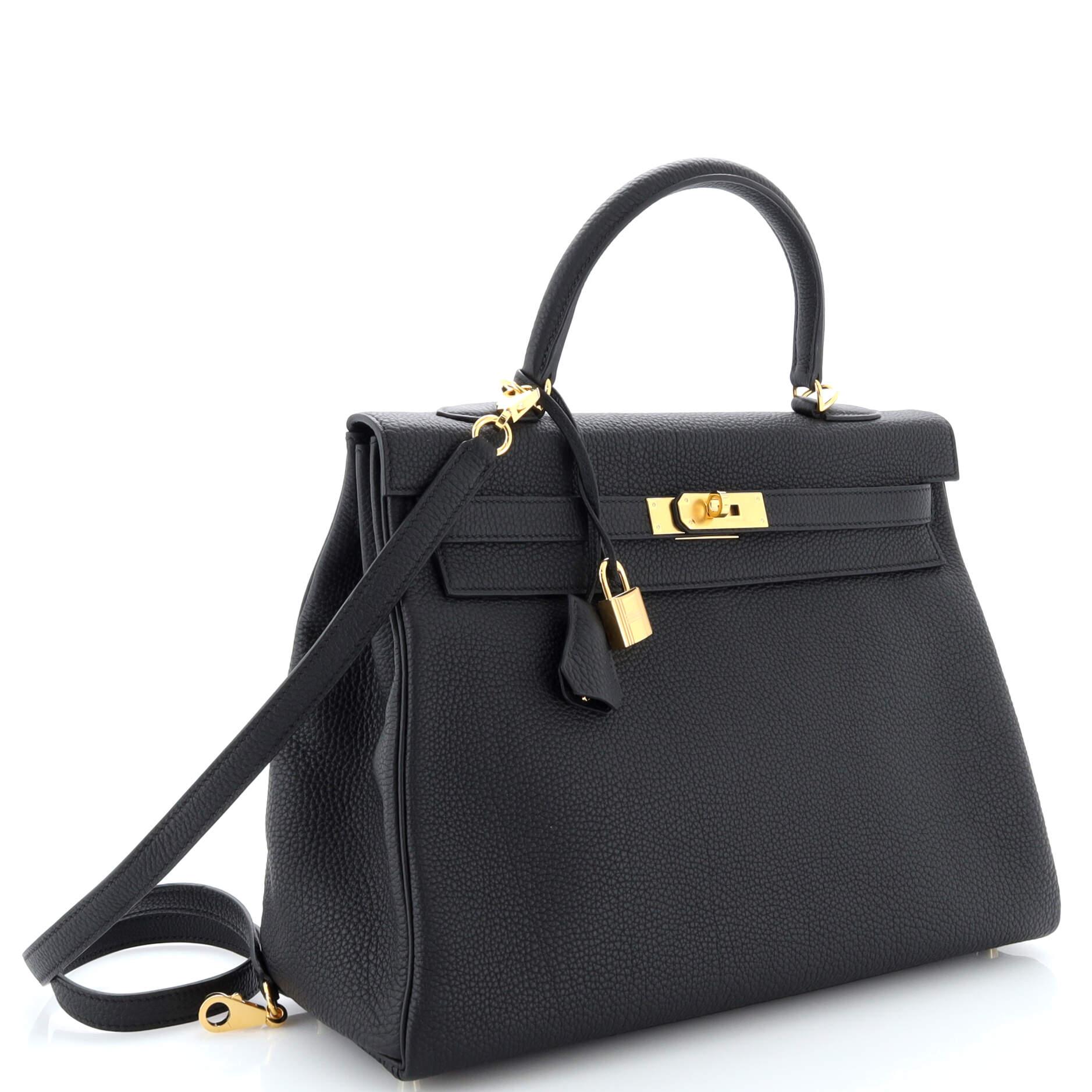 Hermes Kelly Handbag Noir Togo with Gold Hardware 35 In Good Condition In NY, NY