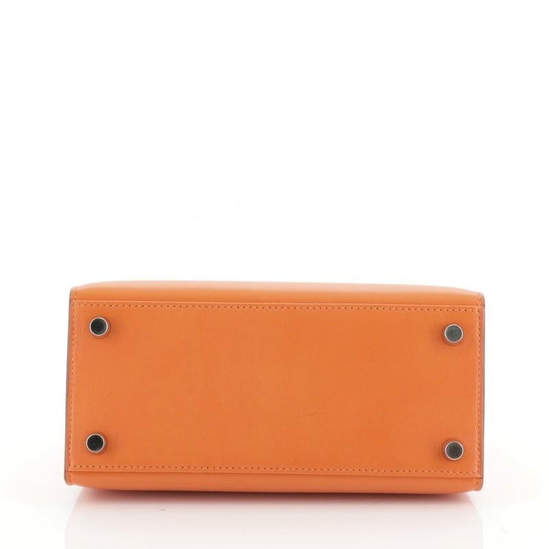 Hermes  Kelly Handbag Orange H Gulliver with Gold Hardware 20 In Good Condition In NY, NY