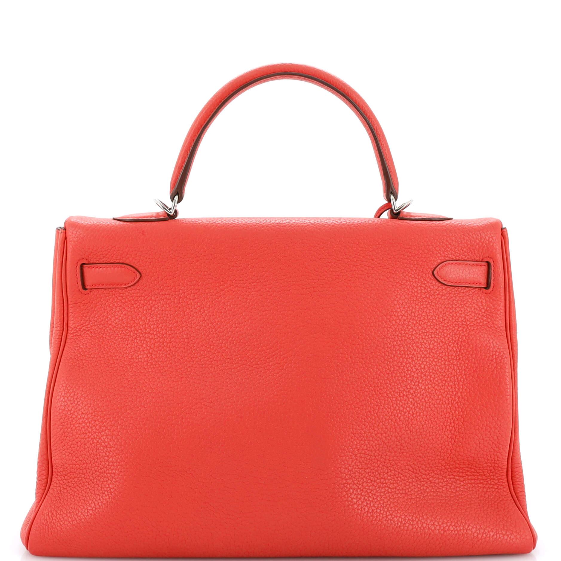 Hermes Kelly Handbag Red Clemence with Palladium Hardware 35 In Good Condition For Sale In NY, NY