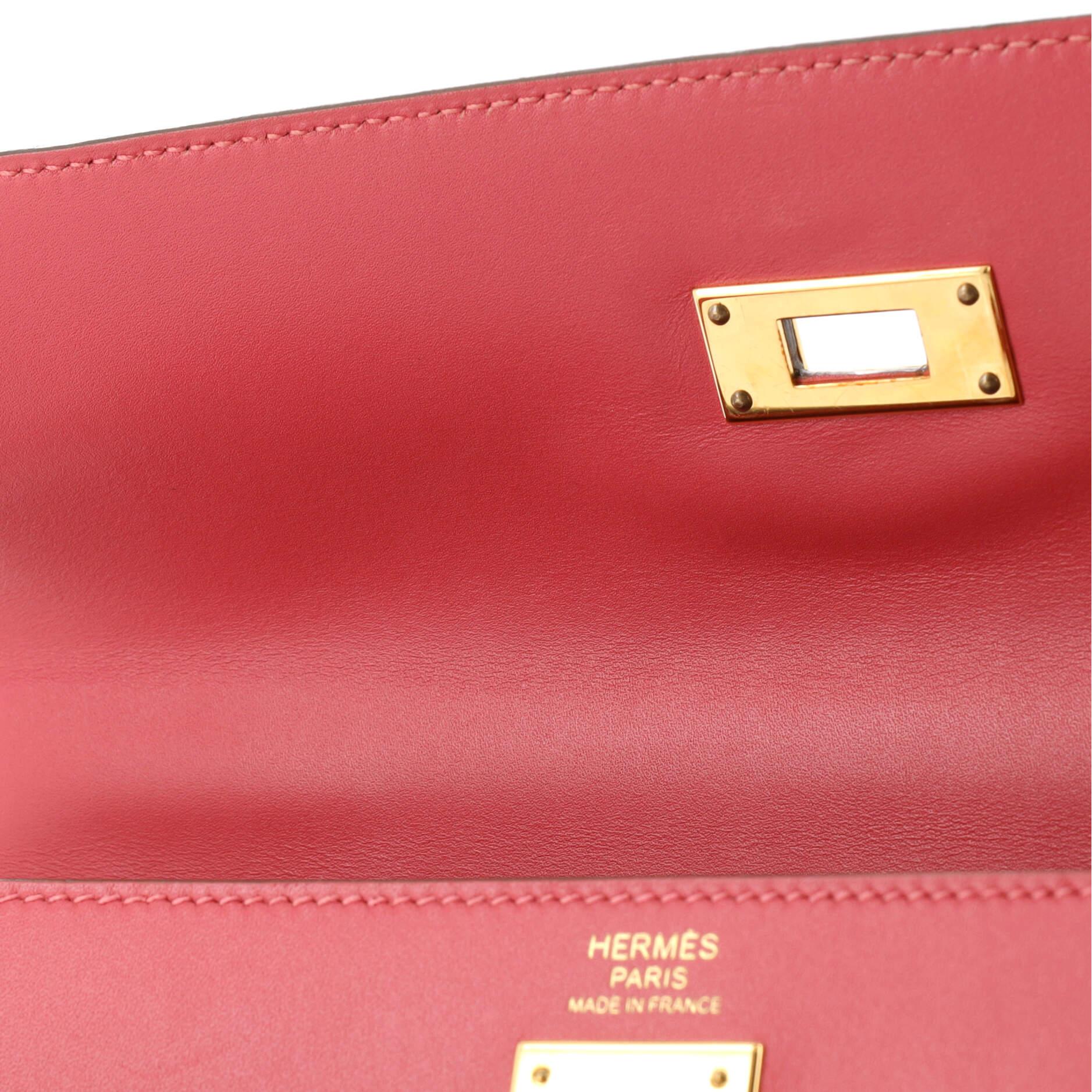 Hermes Kelly Handbag Rose Lipstick Tadelakt with Gold Hardware 32 For Sale 8