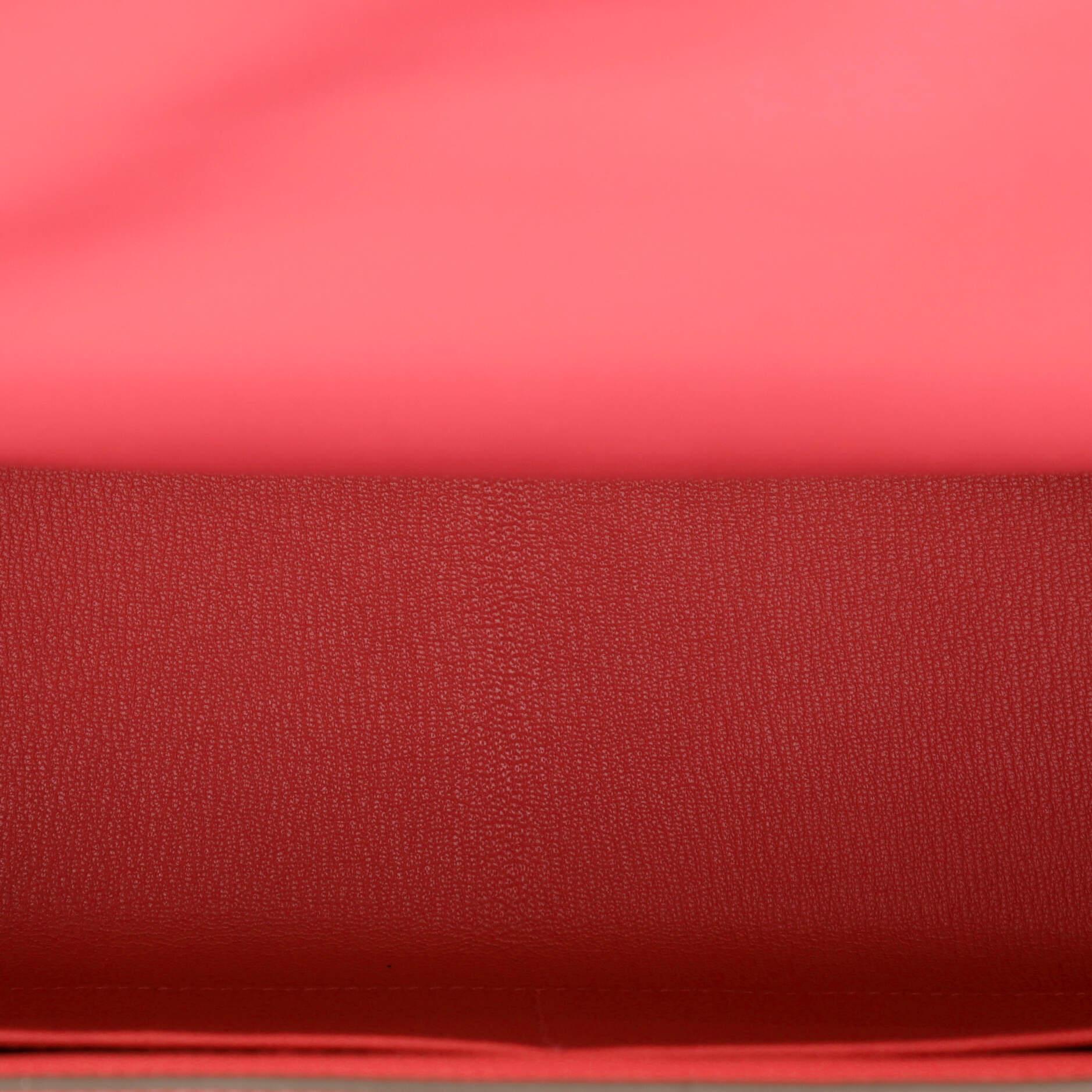 Hermes Kelly Handbag Rose Lipstick Tadelakt with Gold Hardware 32 For Sale 2