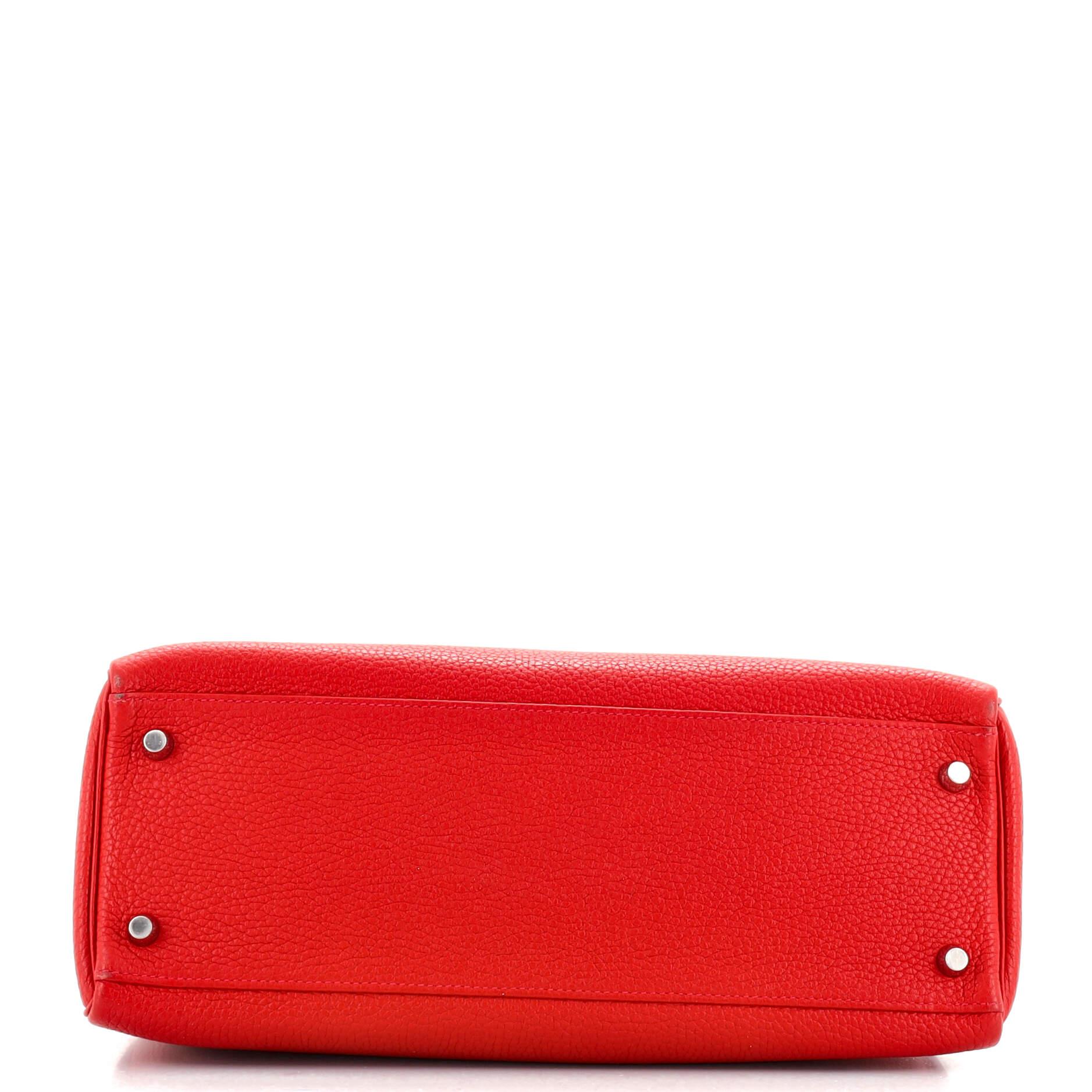 Hermes Kelly Handbag Rouge Vif Togo with Palladium Hardware 32 In Good Condition In NY, NY