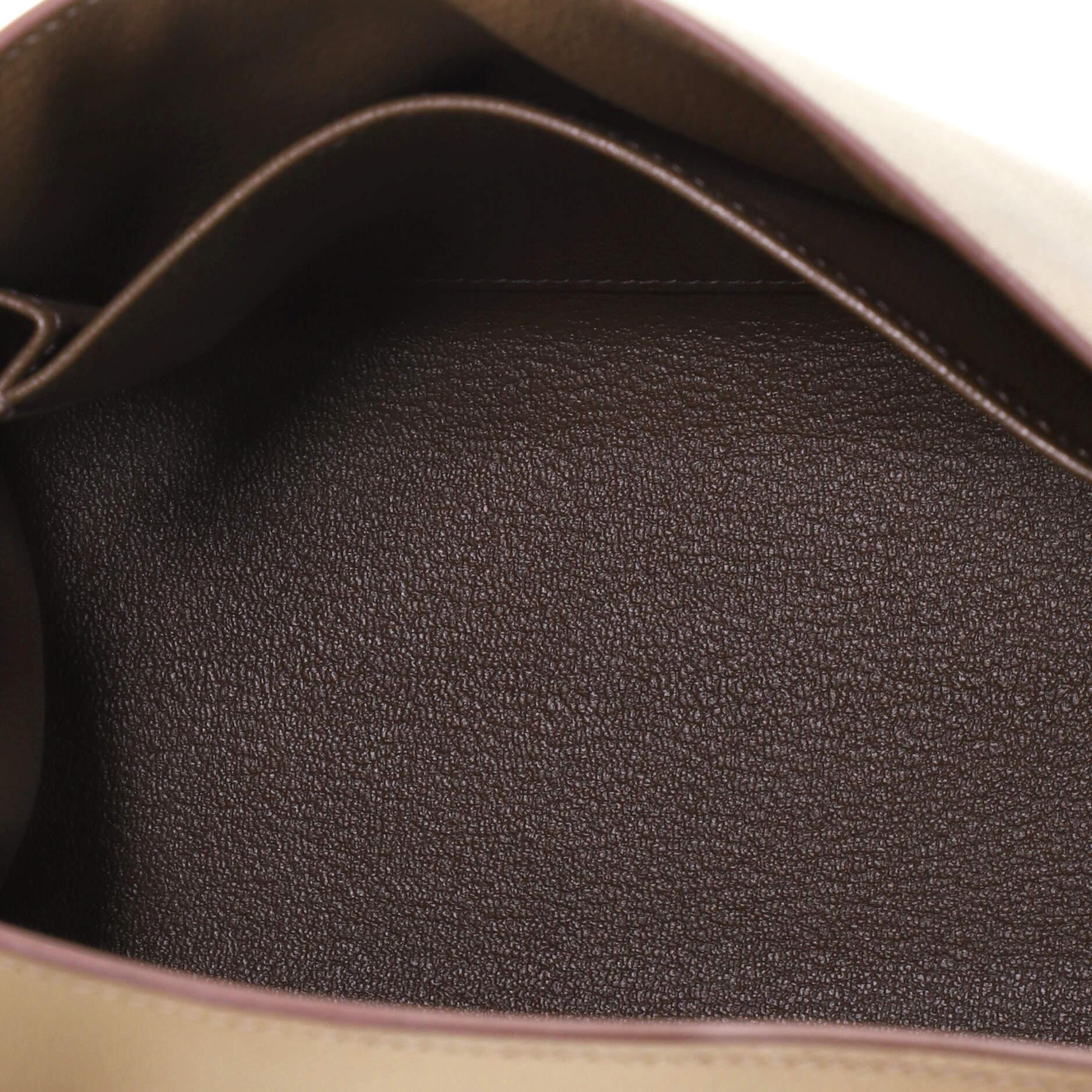 Hermes Kelly Handbag Toundra Madame with Palladium Hardware 25 In Good Condition In NY, NY