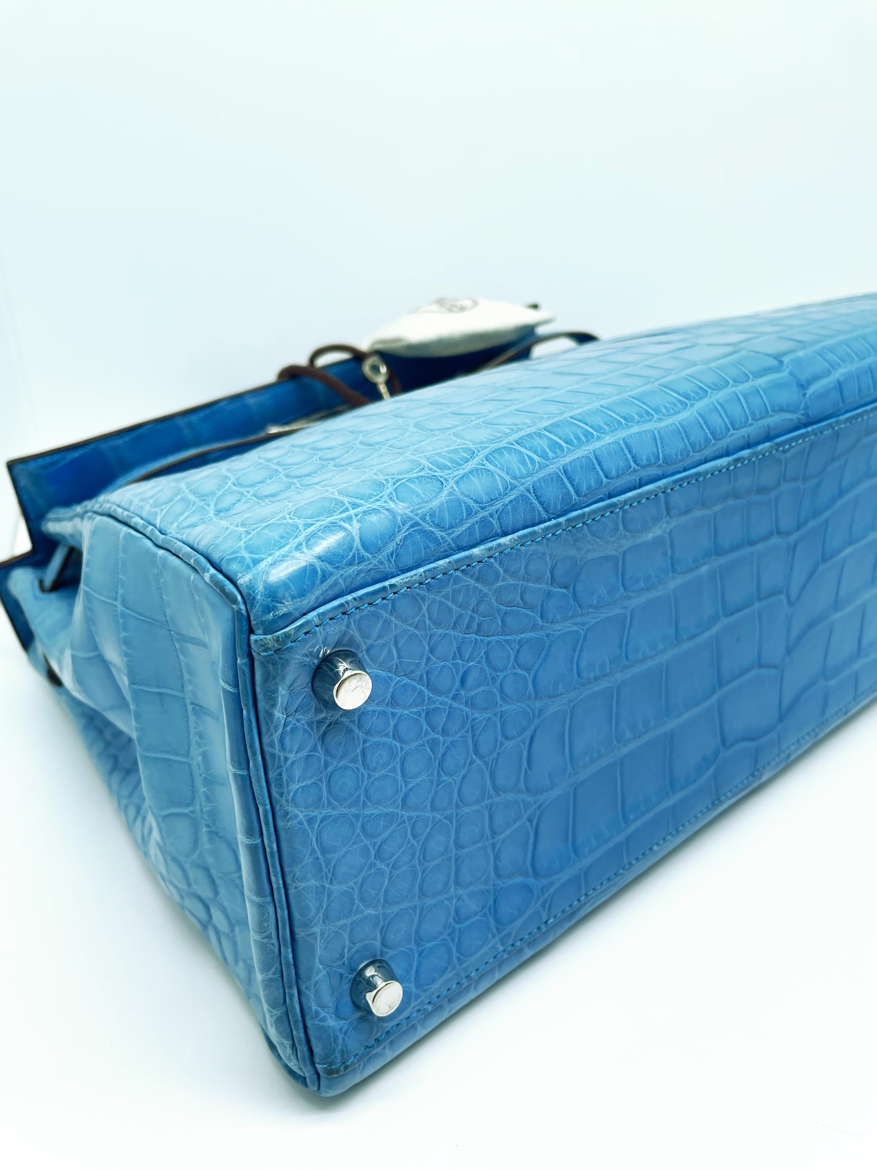 Hermès Kelly handbag turned over 35 in Mat Mykonos alligator leather For Sale 8