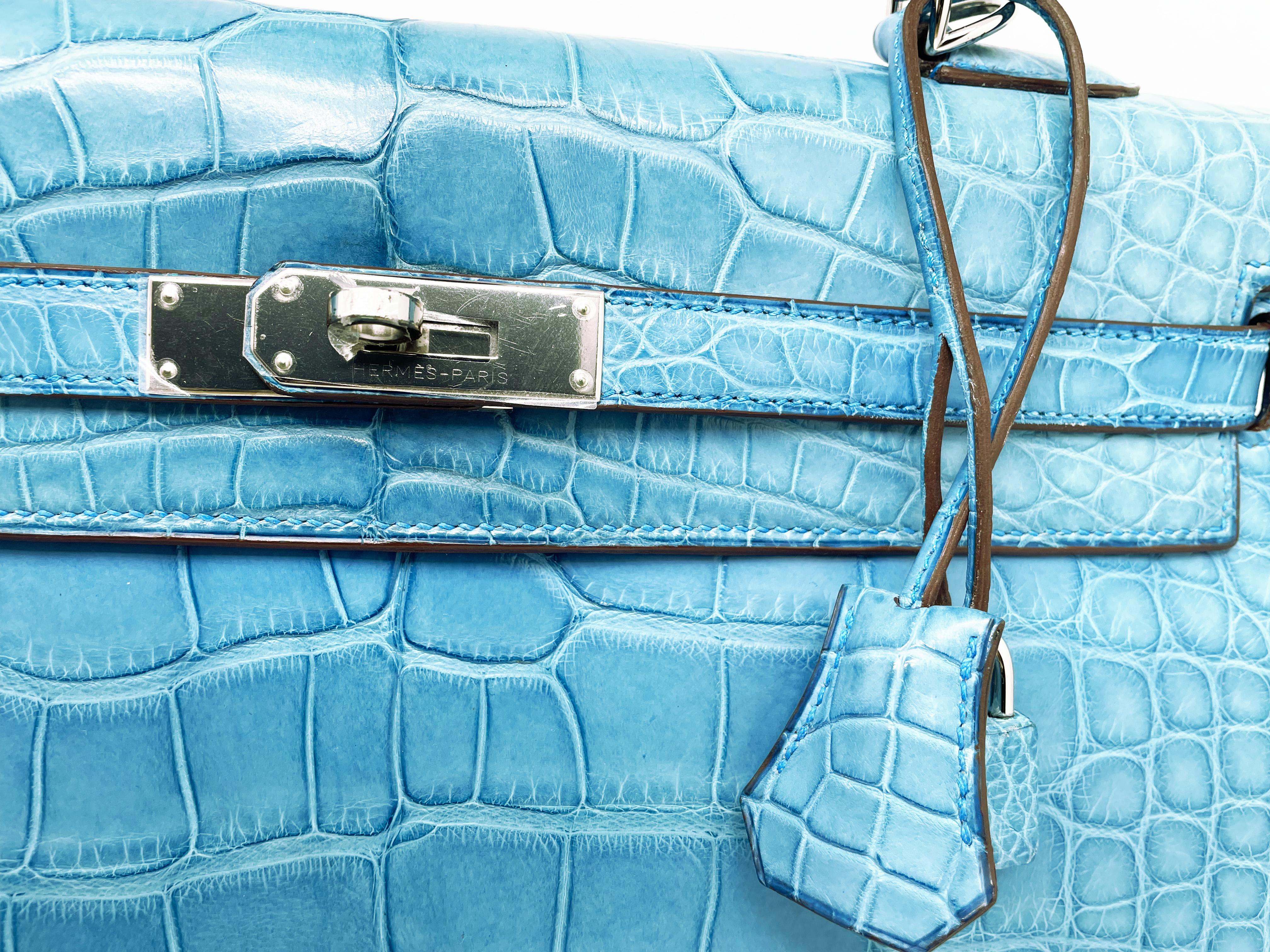 Hermès Kelly handbag turned over 35 in Mat Mykonos alligator leather For Sale 1