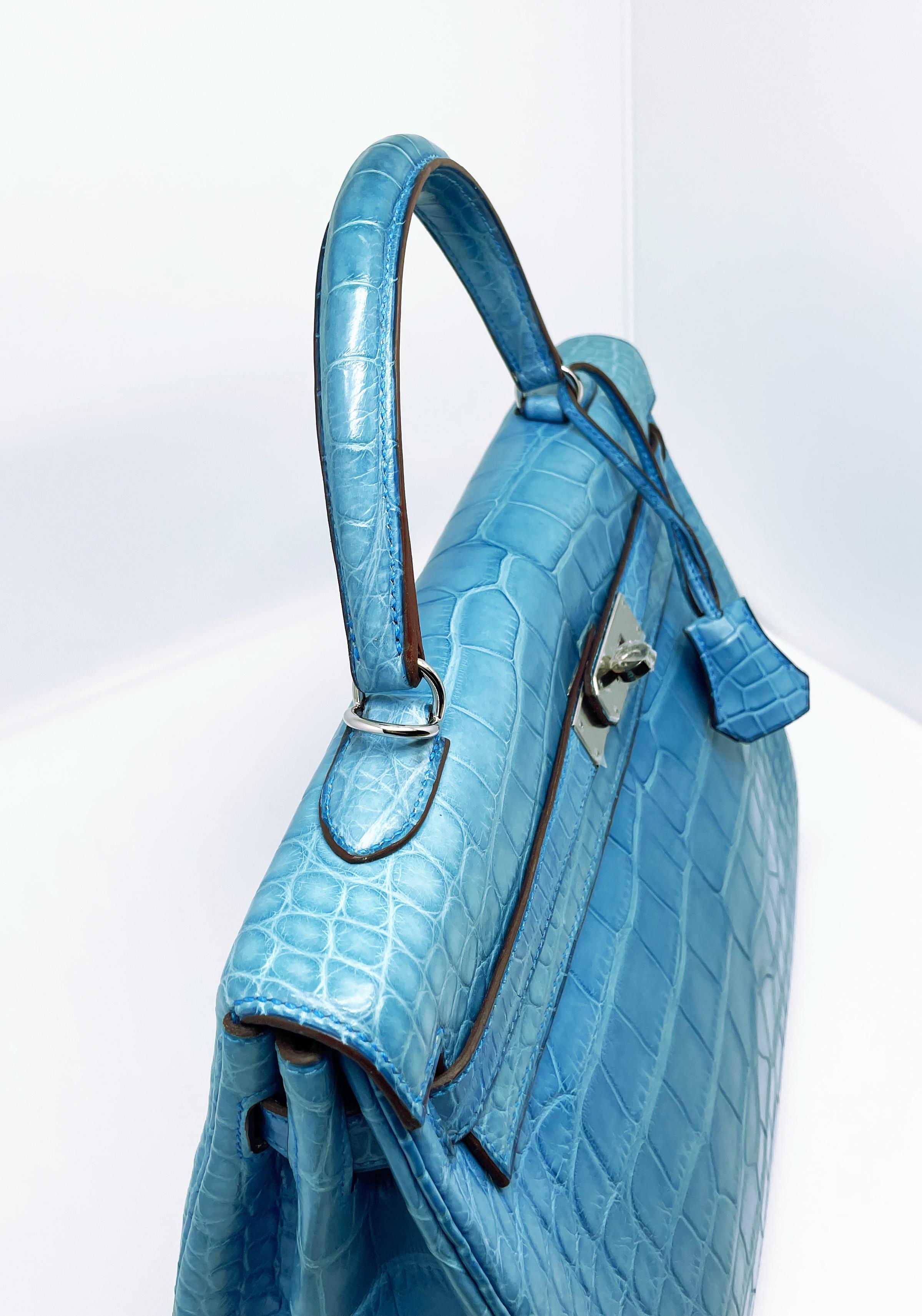 Hermès Kelly handbag turned over 35 in Mat Mykonos alligator leather For Sale 2