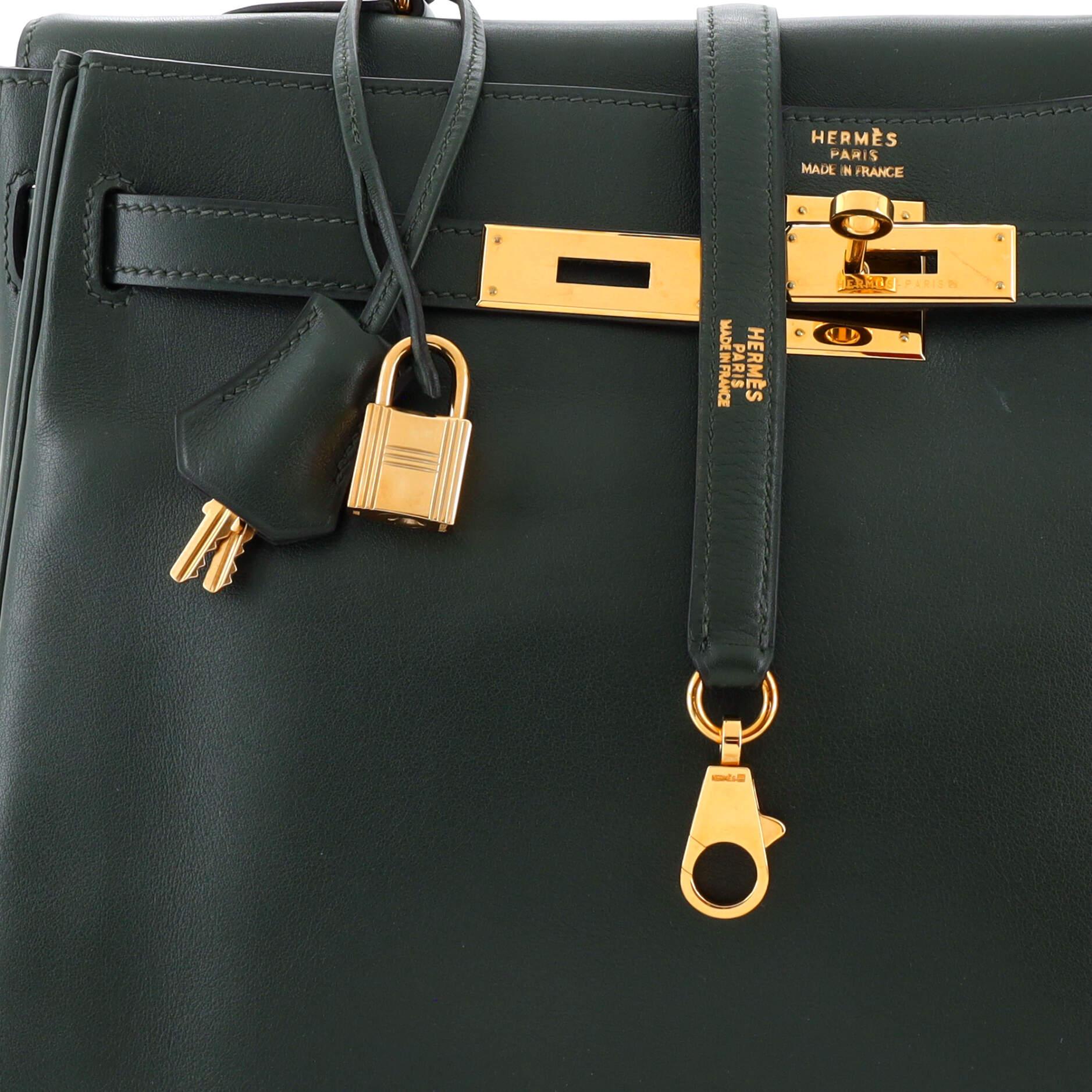 Hermes Kelly Handbag Vert Foncé Gulliver with Gold Hardware 35 For Sale 2