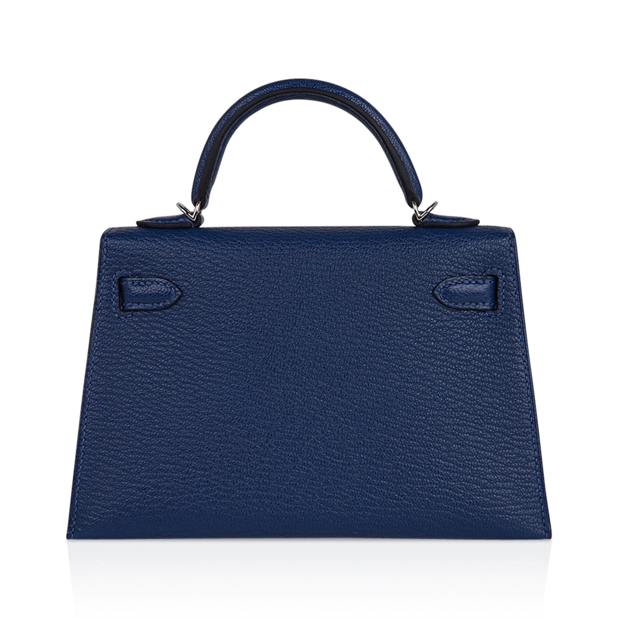 Hermes Kelly Verso 20 Sellier Mini Bag Deep Bleu / Bleu Izmir Epsom Palladium en vente 4