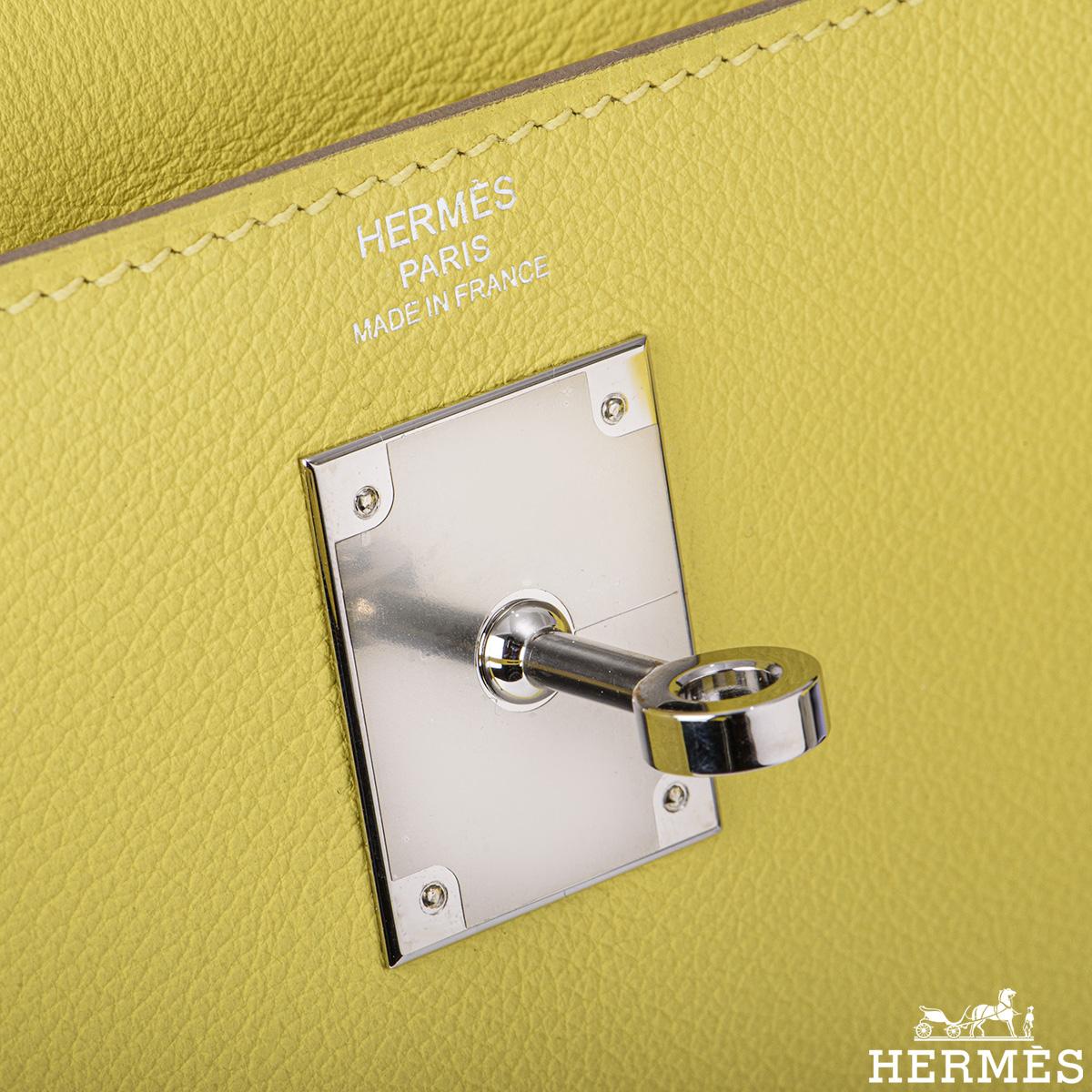 Hermès Kelly II Retourne 28cm Lime Evercolour PHW Handbag In New Condition In London, GB