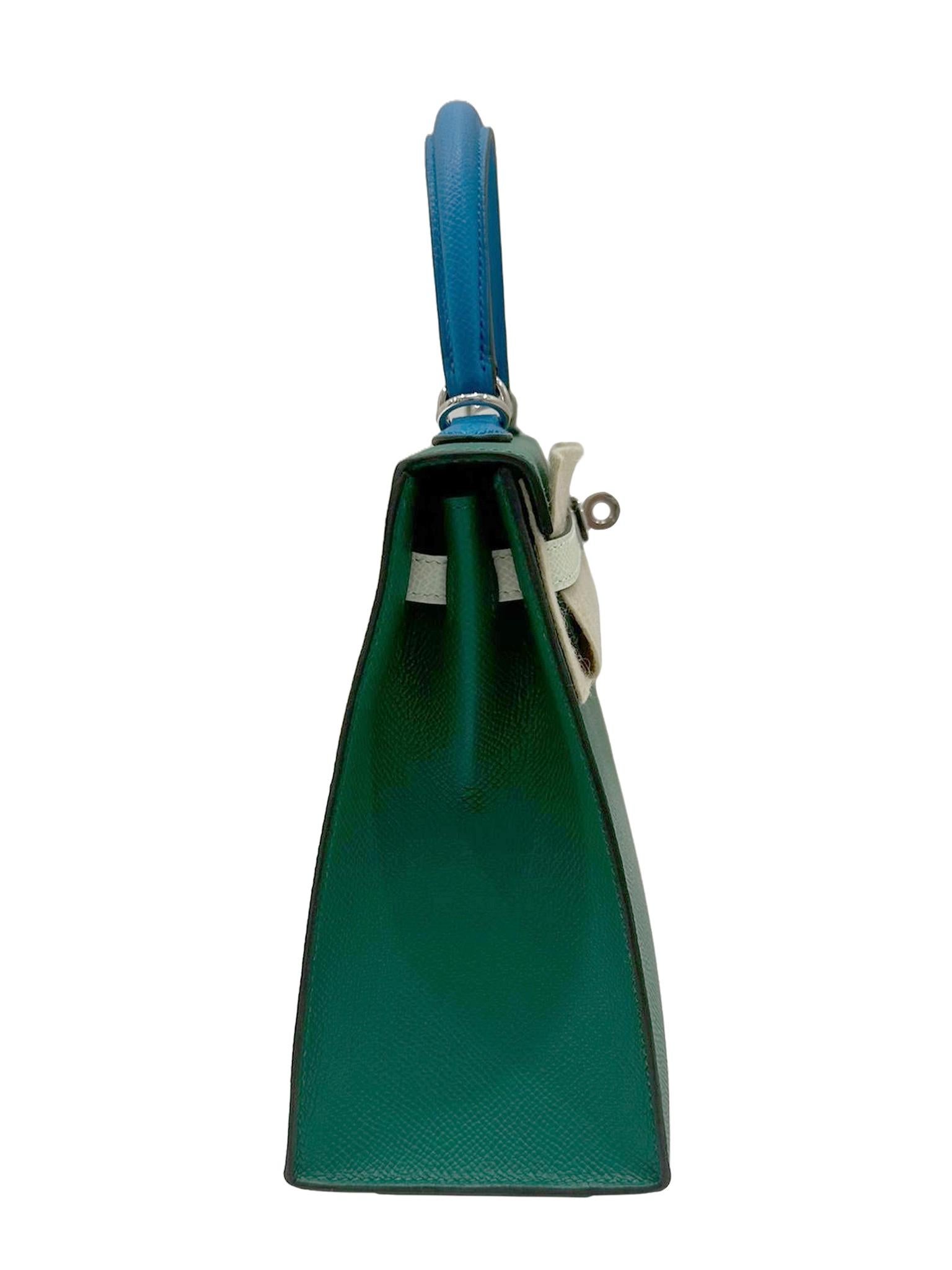 Hermes Kelly II Sellier 25 Epsom Vert Vertigo/Vert Fizz/Blue Palladium Hardware For Sale 2