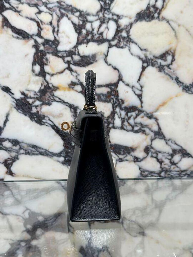 Hermès Noir Mini Kelly Sellier 20 Touch Veau Madame/ Lezard Gold Hardware In New Condition For Sale In New York, NY