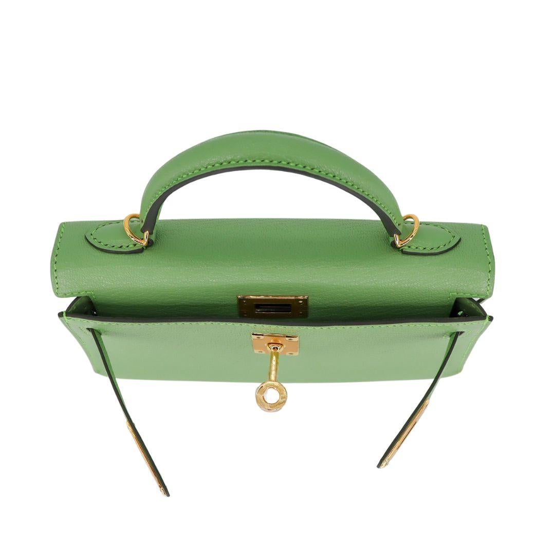 Hermès Kelly II Sellier Mini Vert Criquet Chevre Leather Gold Hardware For Sale 2