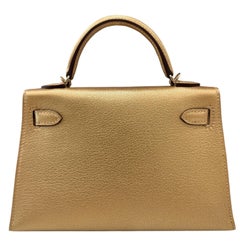 Hermès Kelly Mini 20 Dore Chevre Chamkilight Permabrass Hardware Shoulder Bag