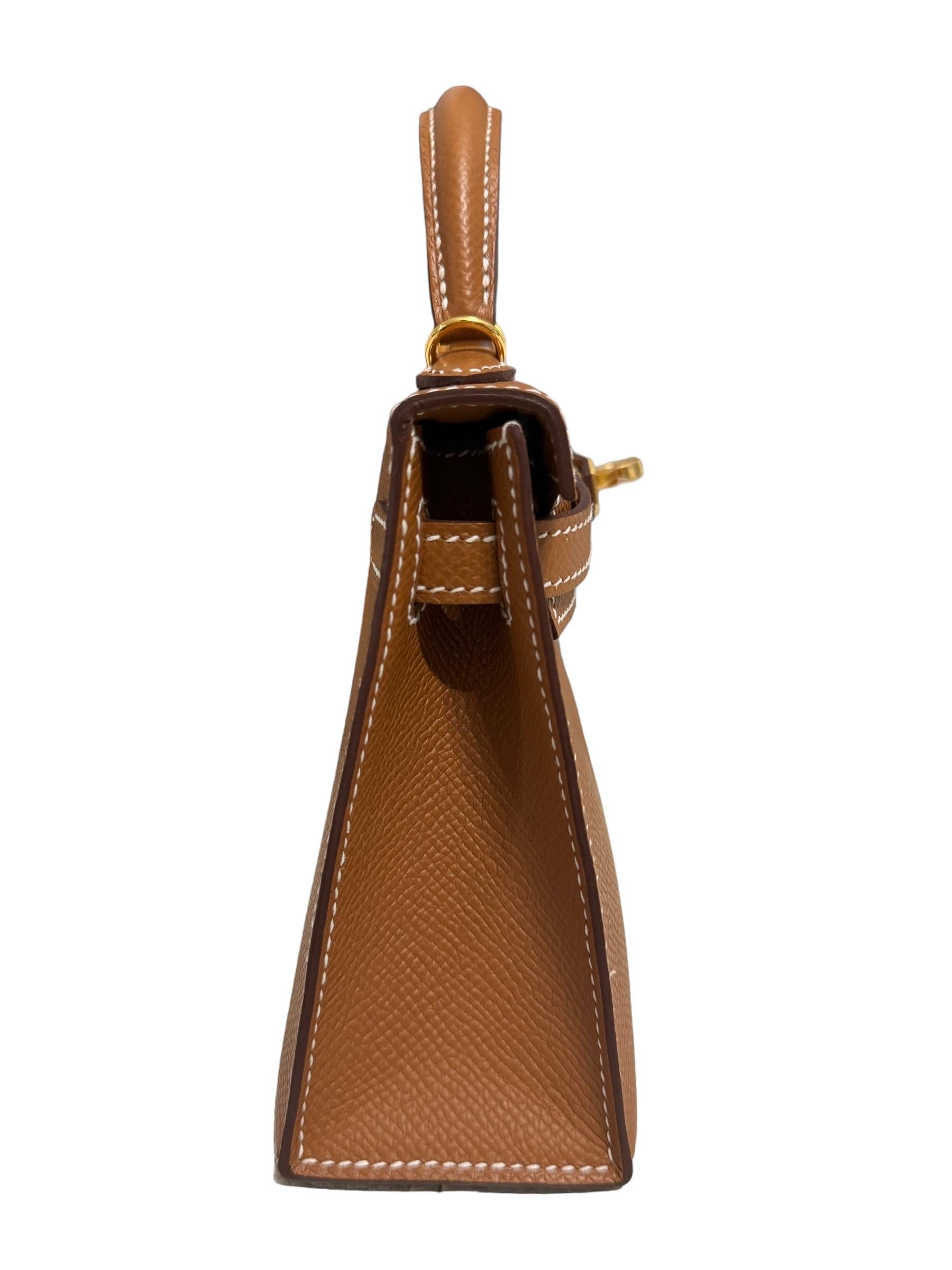 Hermes Kelly Mini 20 Gold Tan Epsom Leather Gold Hardware In New Condition In Miami, FL