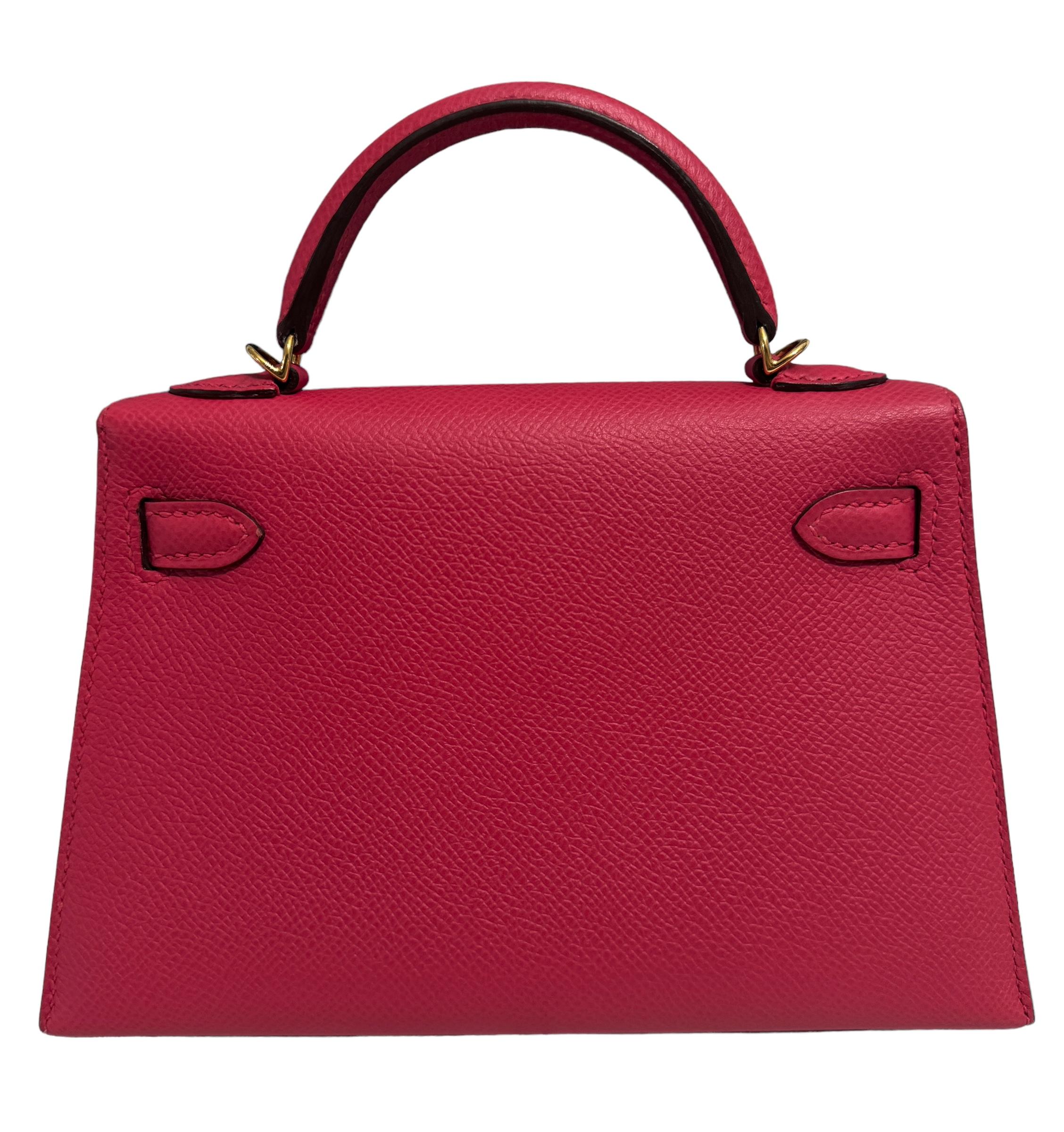 Hermes Kelly Mini 20 Rose Extreme Pink Epsom Leather Gold Hardware In New Condition In Miami, FL