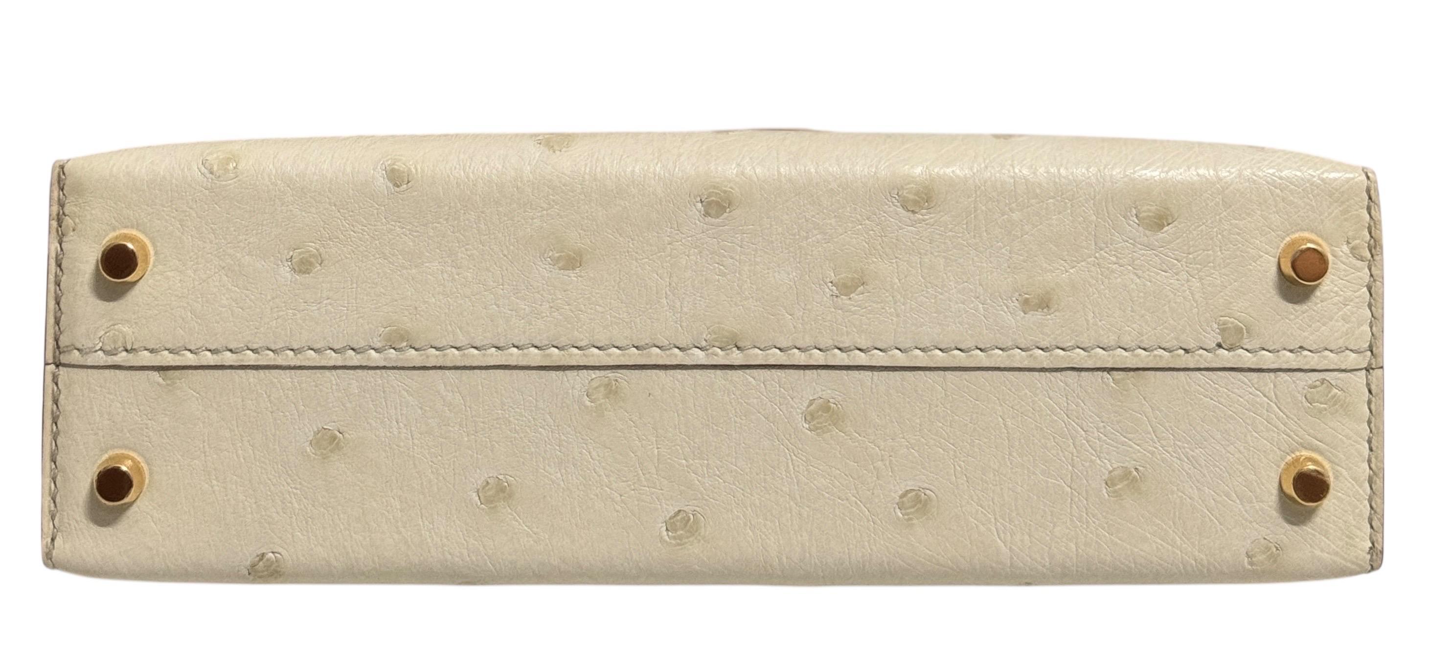Hermes Kelly Mini 20 Pedido Especial Parchemin Sésamo Avestruz Cuero Oro Hw en venta 2