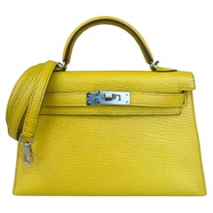 Hermes Kelly Mini 20 Verso Jaune Naples Chèvre Palladium Hardware Shoulder Bag