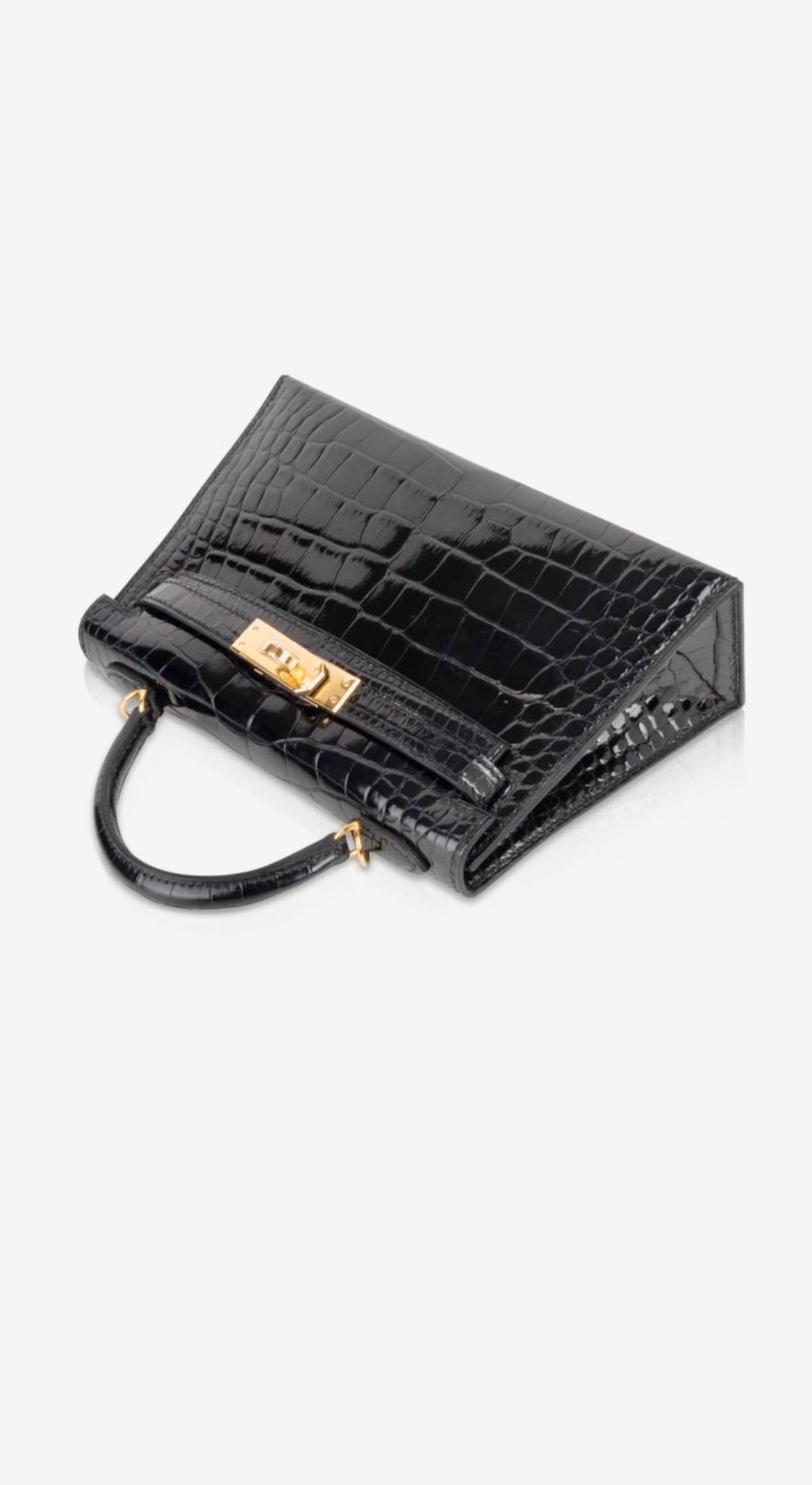 Hermes Kelly Mini Handle Bag 20cm In Excellent Condition In Scottsdale, AZ