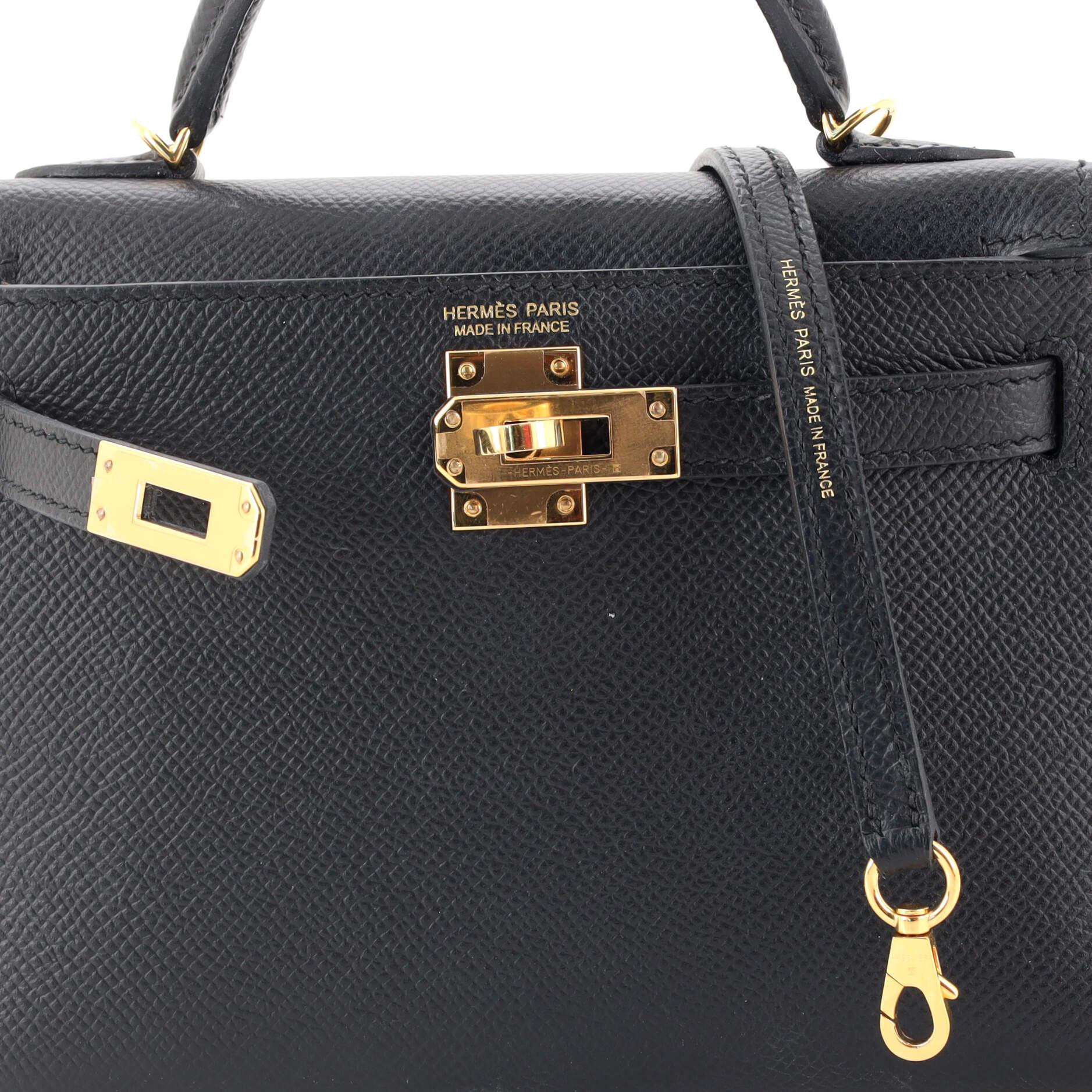 Hermes Kelly Mini II Bag Noir Epsom with Gold Hardware 20 For Sale 3