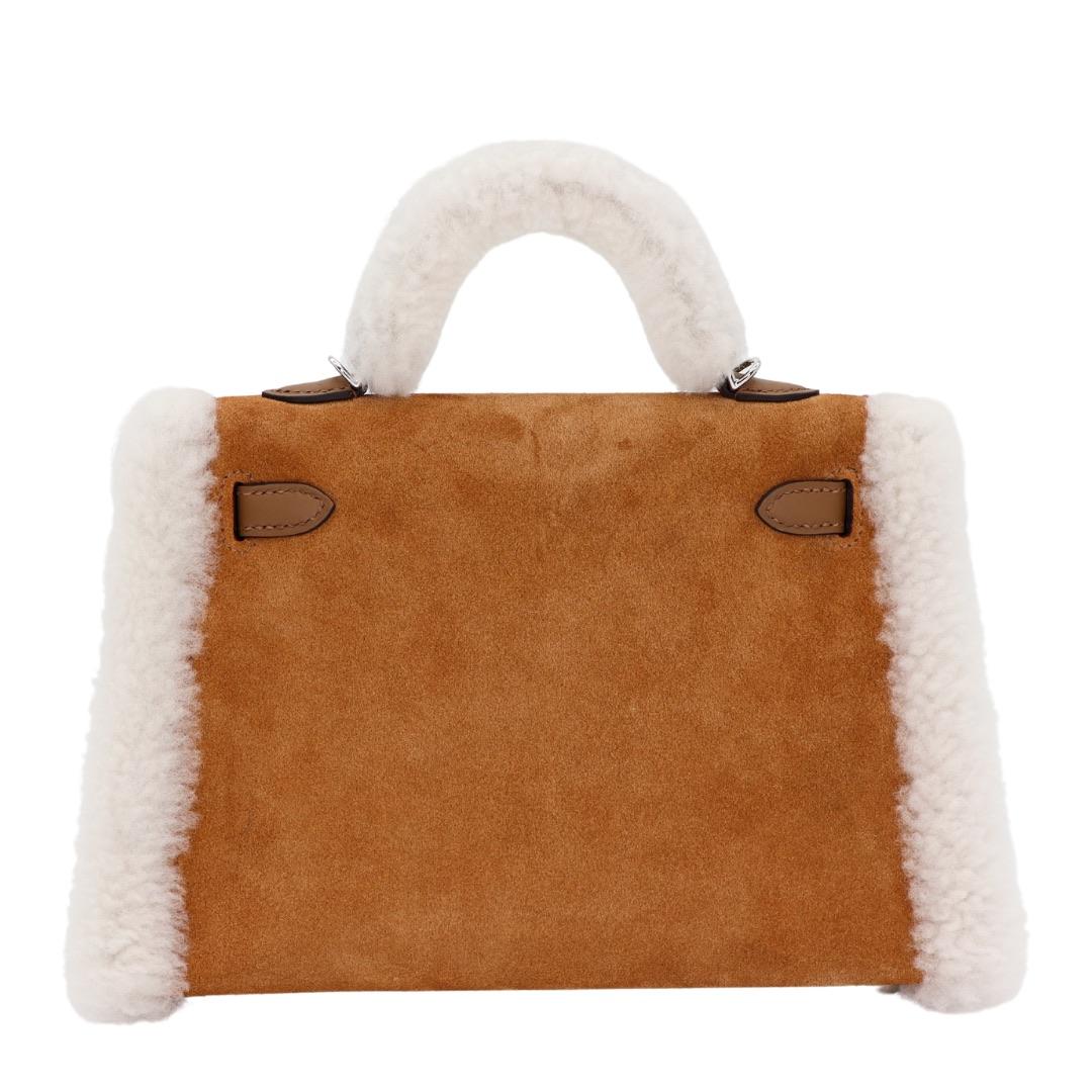 Brown Hermès Kelly Mini Teddy Plush Shearling Chamois/Ecru/Alezan Palladium Hardware For Sale