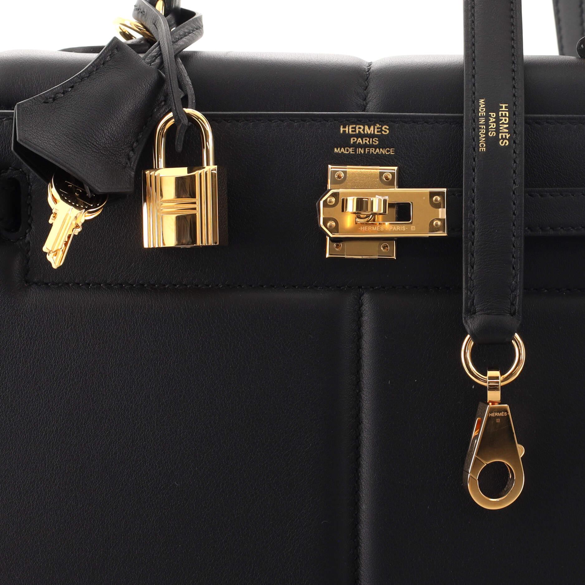 Women's or Men's Hermes Kelly Padded Handbag Swift with Gold Hardware 25